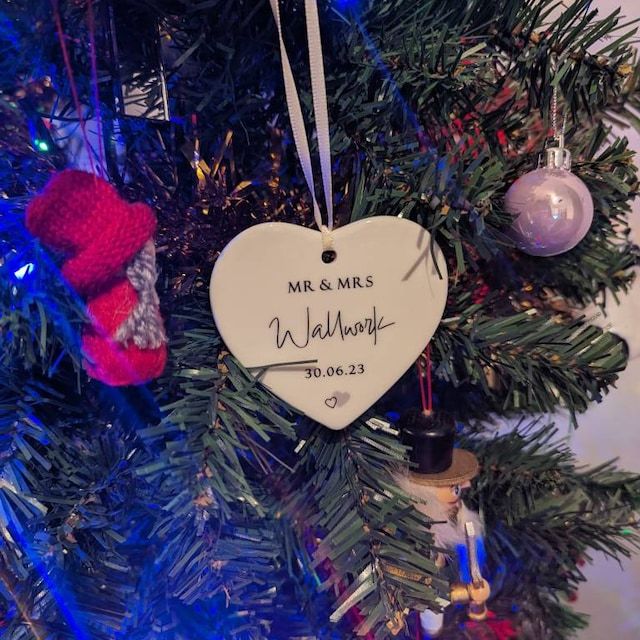 Personalized Ceramic Heart Plaque for Unique & Love | JNSDec47