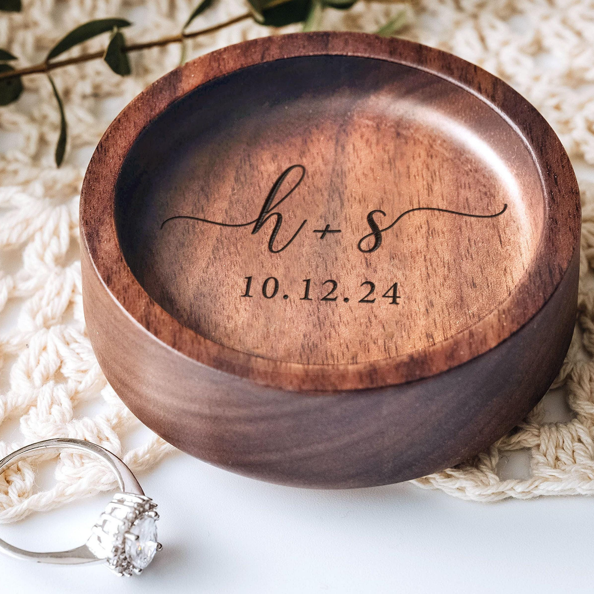 Personalized Wooden Ring Dish for Unique & Love | JNSDec152
