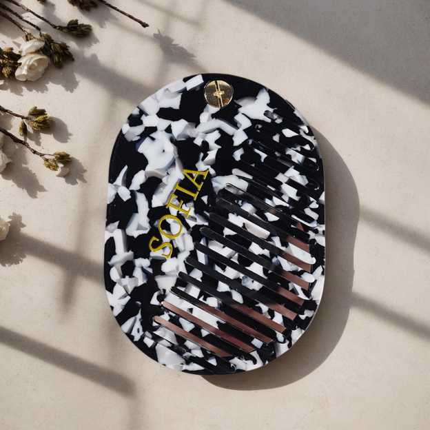 Personalized Name Portable Comb with Mirror | JNSDec194