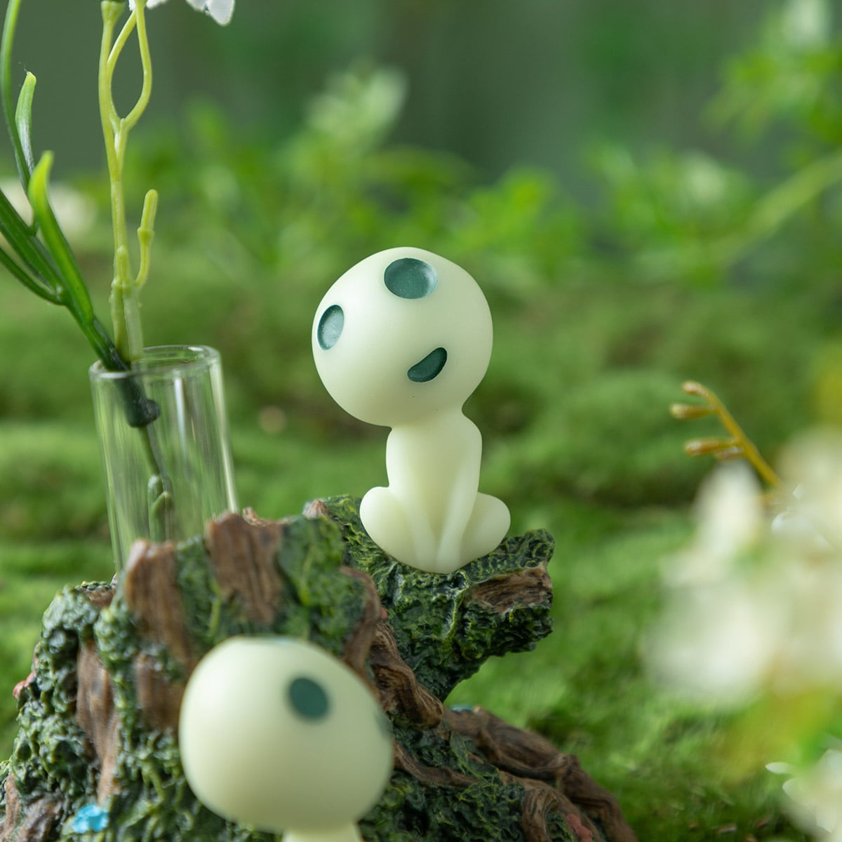 [Pre-order] Princess Mononoke Vase Kodama Single flower