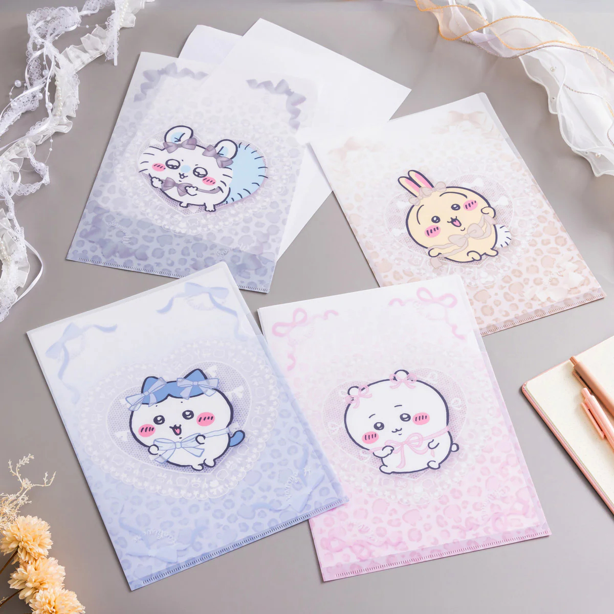 [Pre-order] "Chiikawa" Chiikawa Go! HARAJUKU Clear File - Ribbon Chiikawa