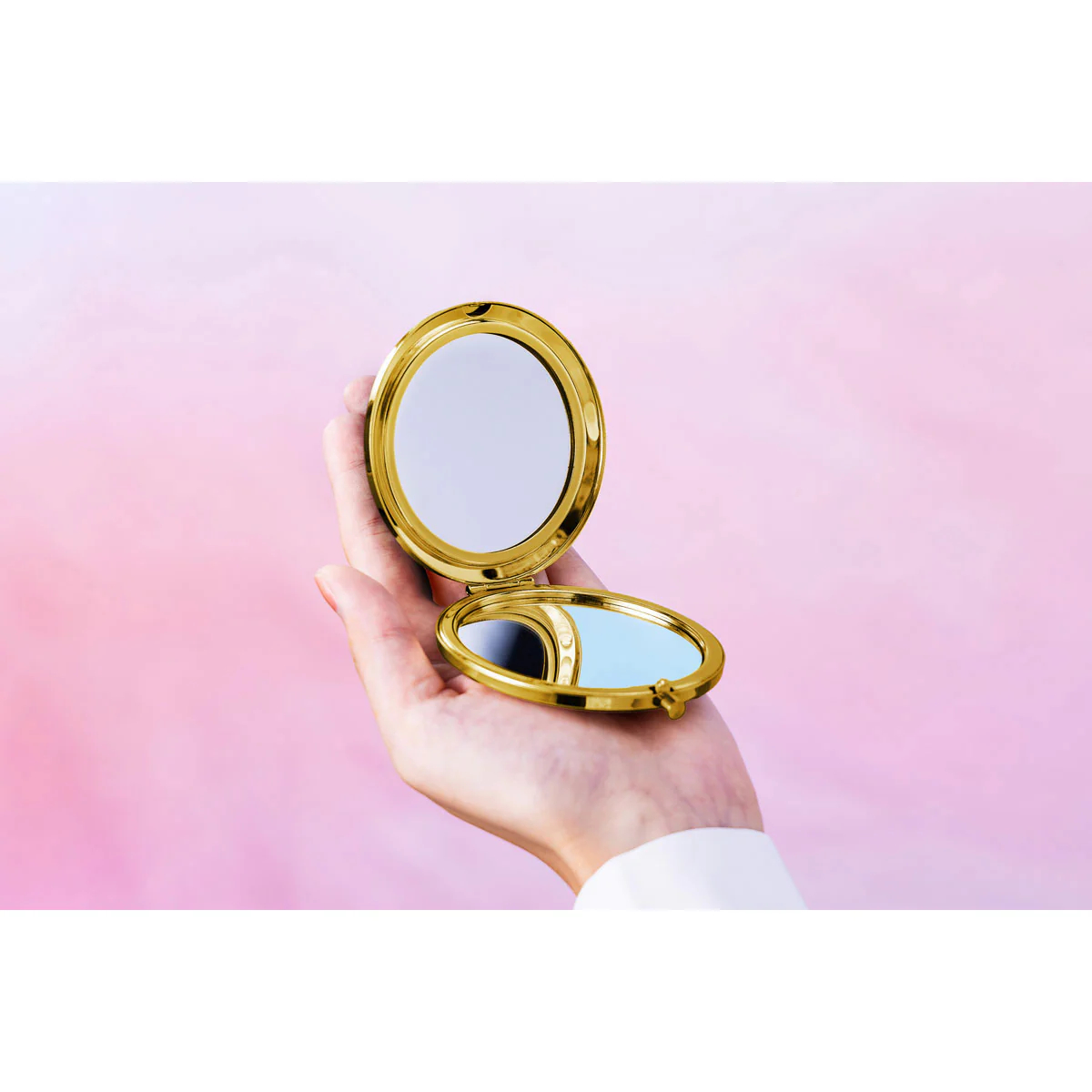 [Pre-order] "Chiikawa" Chiikawa Magical Compact Mirror - Usagi