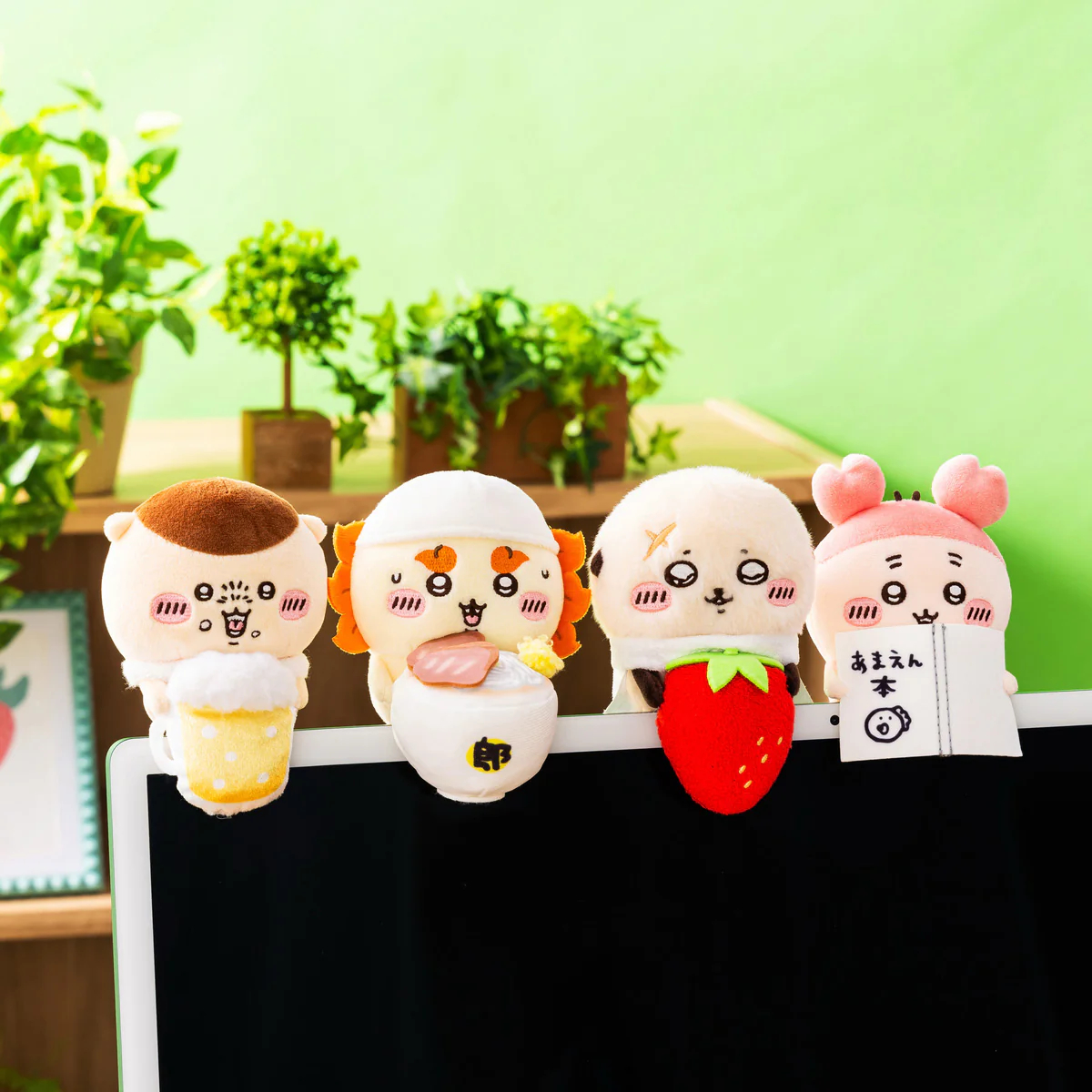 [Pre-order] "Chiikawa" watch over from desktop, hang up Plush - Kurimanju with Beer