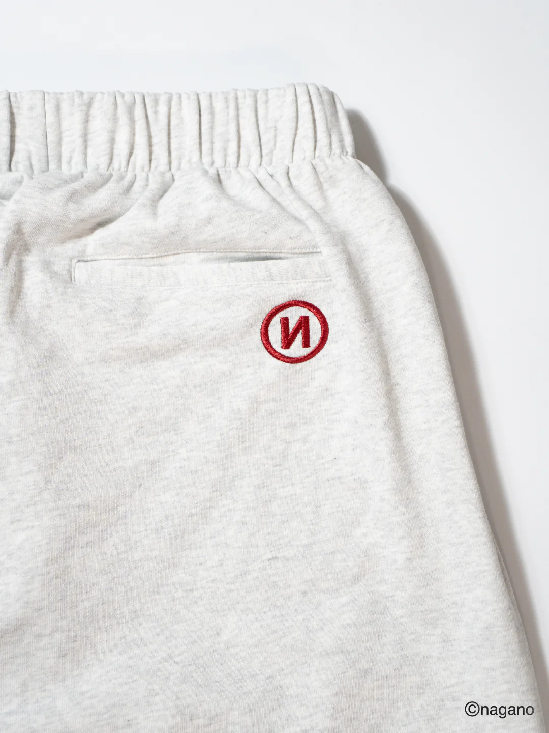 [Pre-order] 9090 ×Chiikawa Gal NINETY G Logo Sweat Pants - Momonga