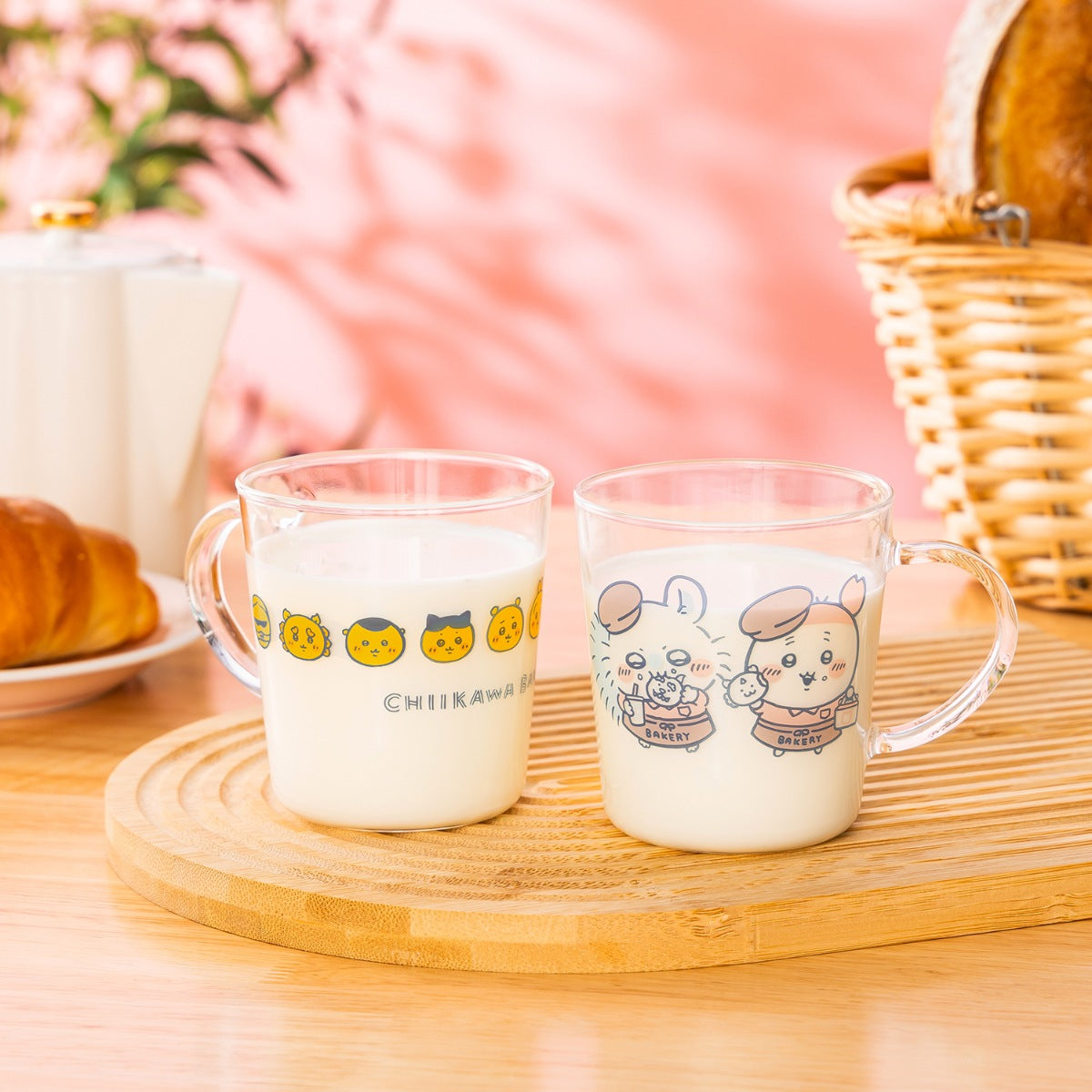 [Pre-order] "Chiikawa" Chiikawa Bakery Heat-Resistant Glass Mug - Momonga & Furuhonya