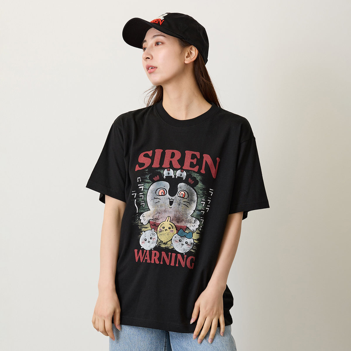 [Pre-order] Chiikawa Movie Chiikawa T-shirt - WARNING Black