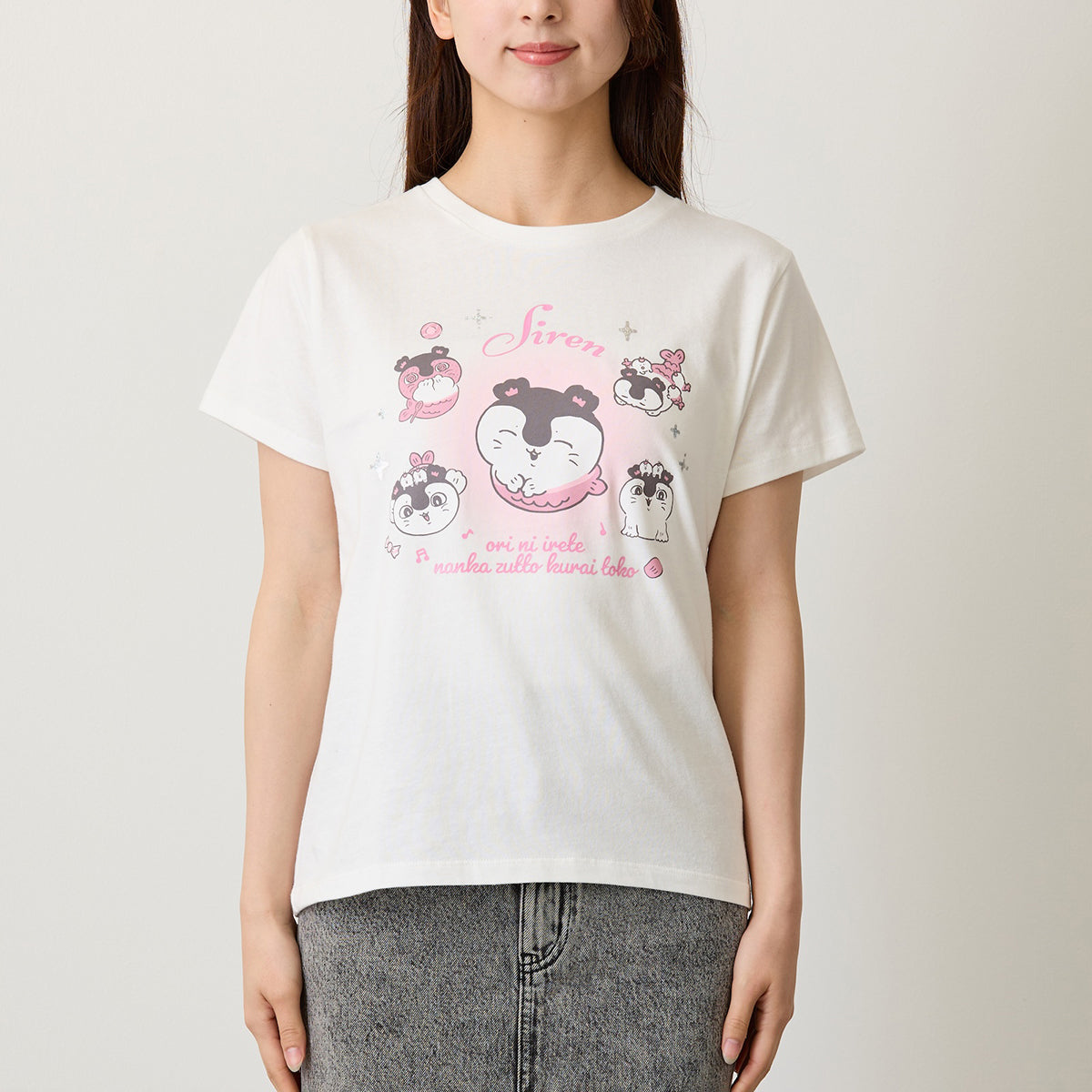 [Pre-order] Chiikawa Movie Chiikawa T-shirt - Siren White