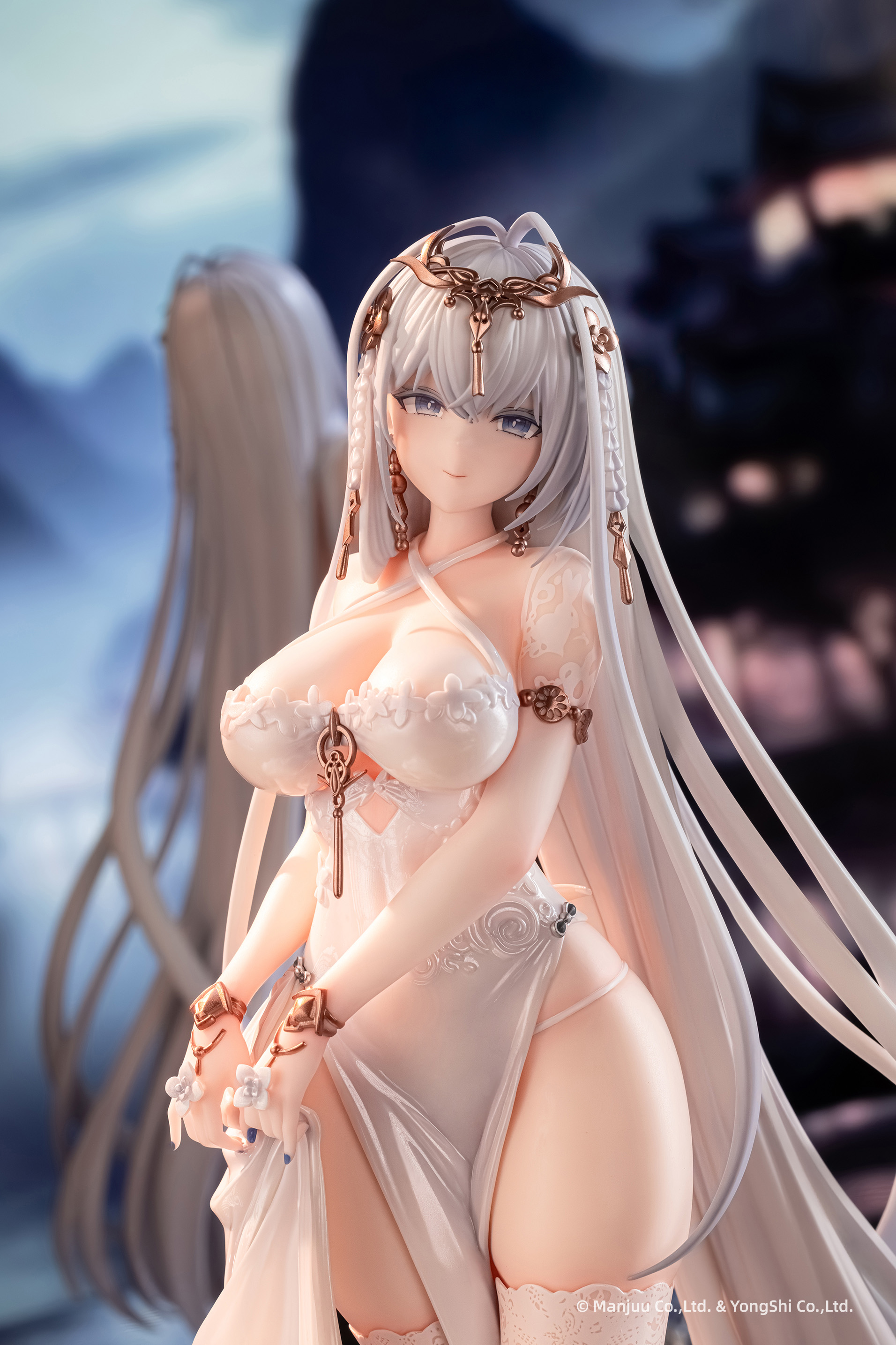 ANIGAME "AZUR LANE" EMDEN: MOONSILVER UNION VER. 1/6 SCALE FIGURE (WHITE)