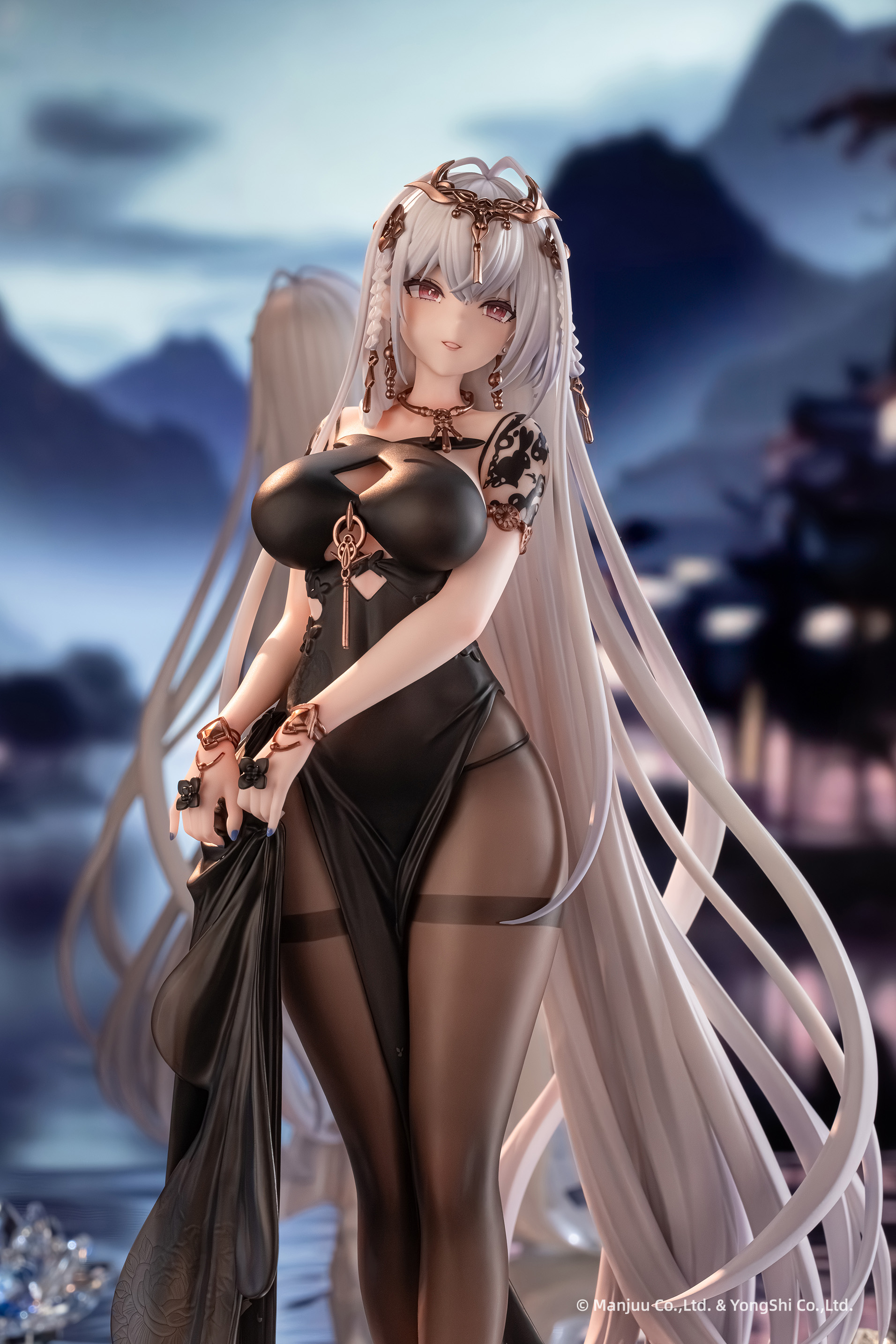 ANIGAME "AZUR LANE" EMDEN: MOONSILVER UNION VER. 1/6 SCALE FIGURE (BLACK)