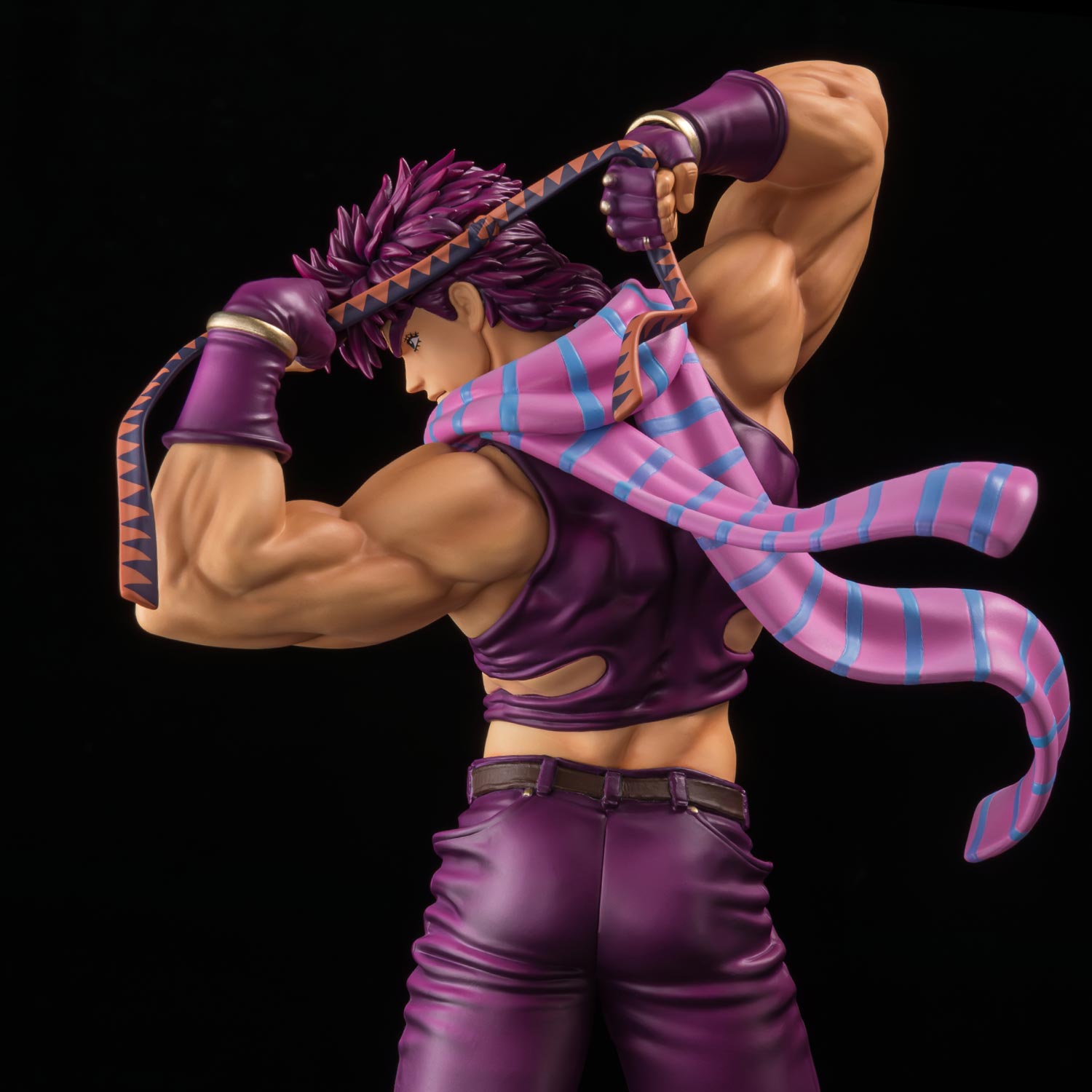"JoJo's Bizarre Adventure: Battle Tendency" FIGURE MUSEUM Joseph Joestar 1/8 Scale Figure Special Color