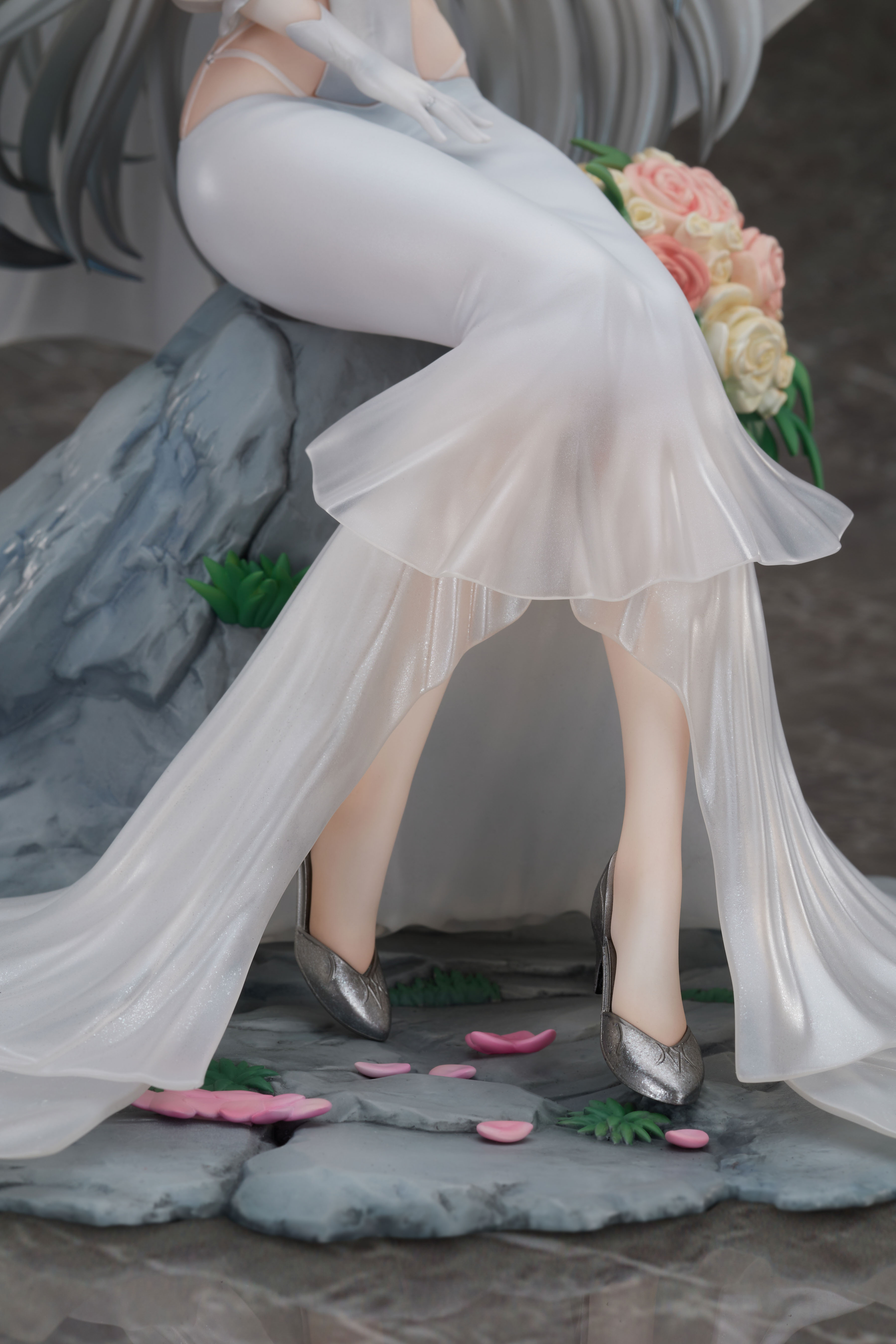 MAGI ARTS "AZUR LANE" HERMIONE DAWN'S OATH VER. 1/6 SCALE FIGURE