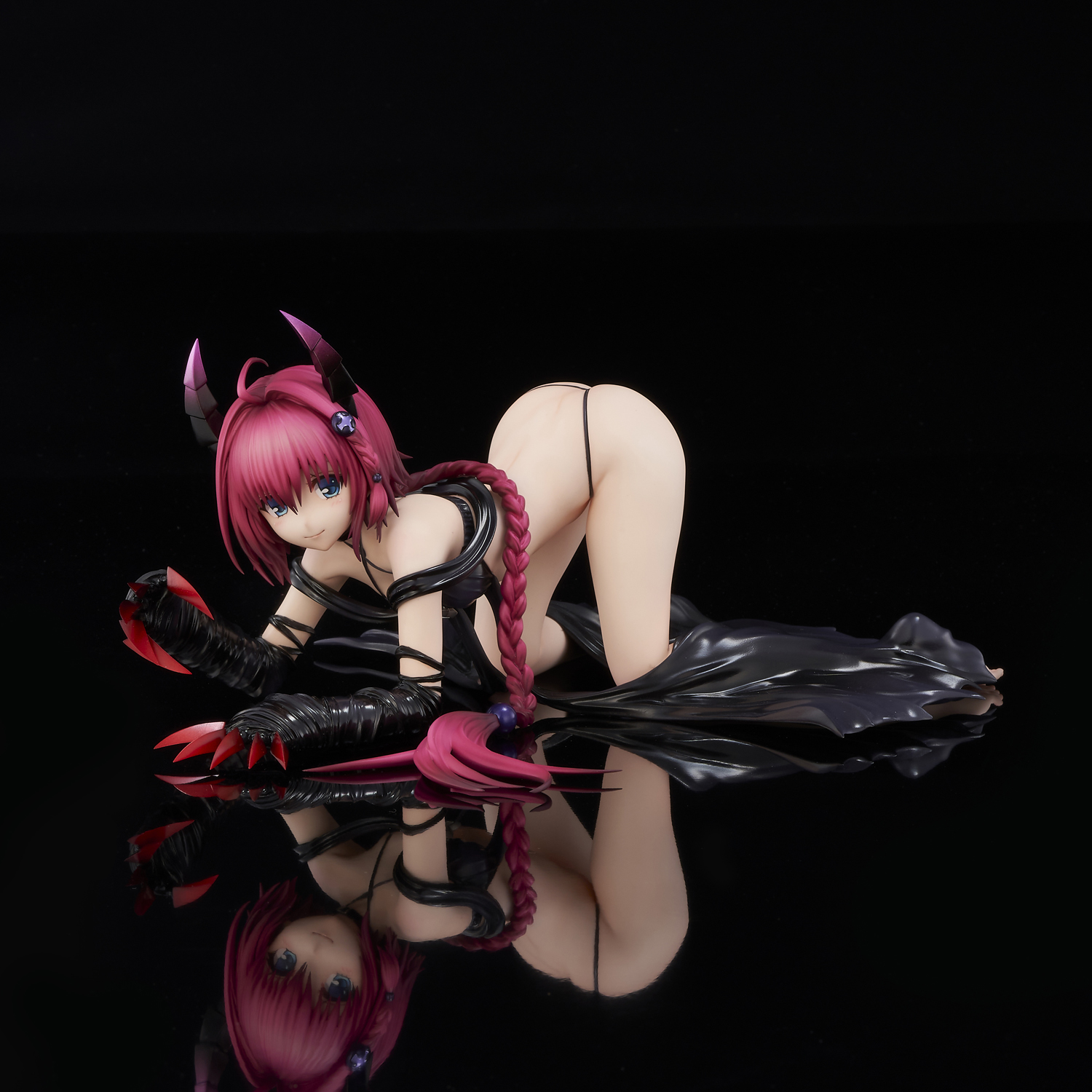 "To Love-Ru Darkness" Kurosaki Mea Darkness Ver. 1/6 Renewal Package Ver.