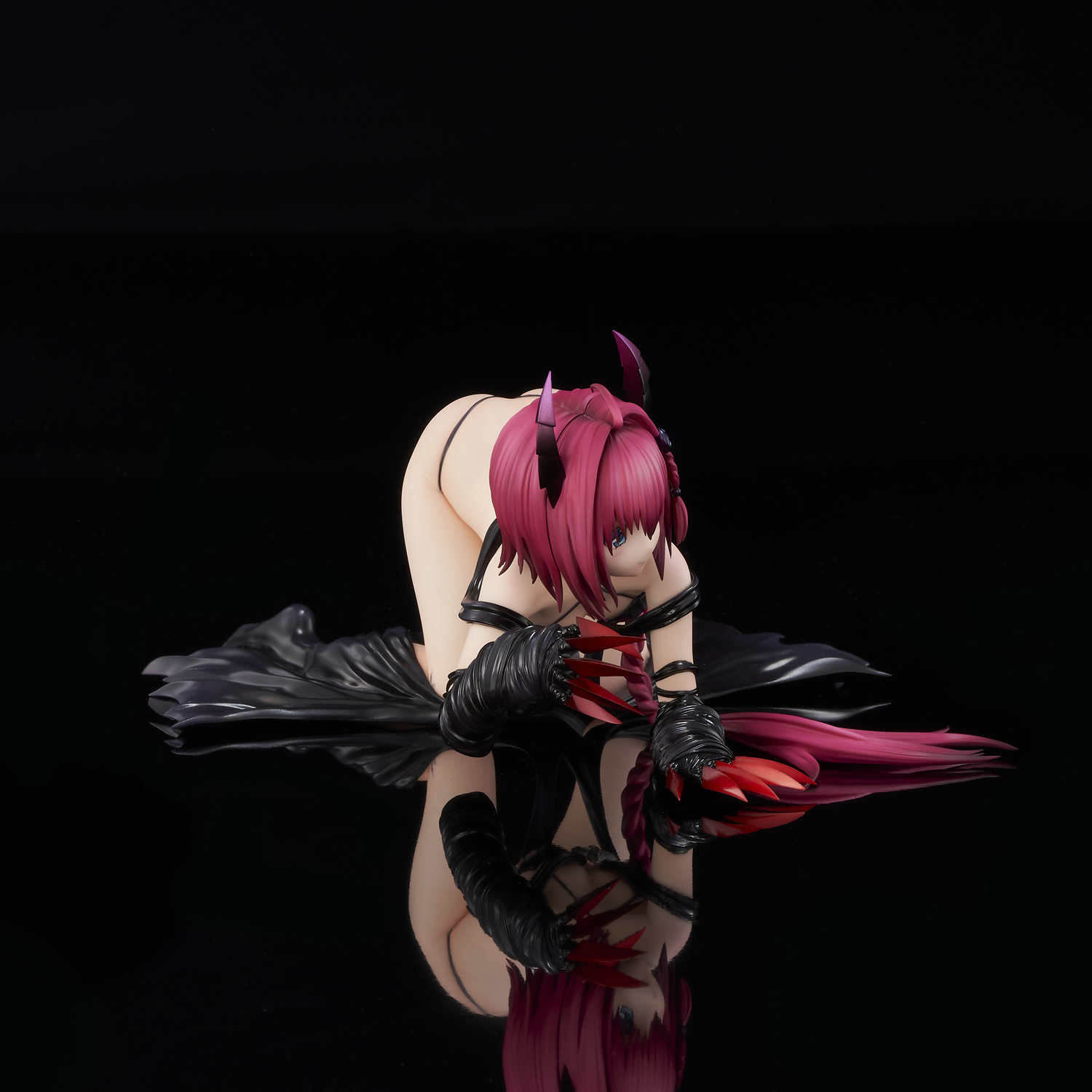 "To Love-Ru Darkness" Kurosaki Mea Darkness Ver. 1/6 Renewal Package Ver.