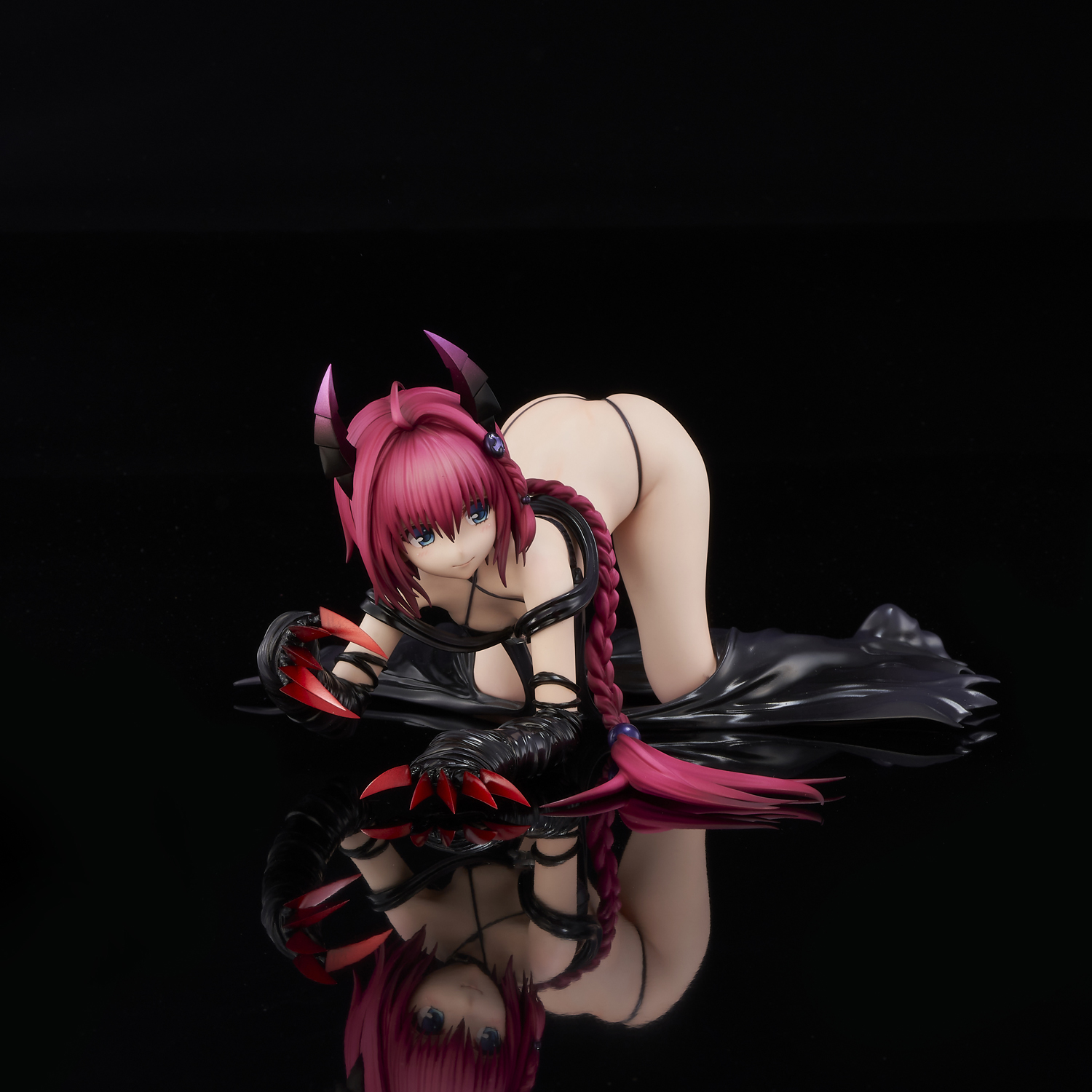 "To Love-Ru Darkness" Kurosaki Mea Darkness Ver. 1/6 Renewal Package Ver.
