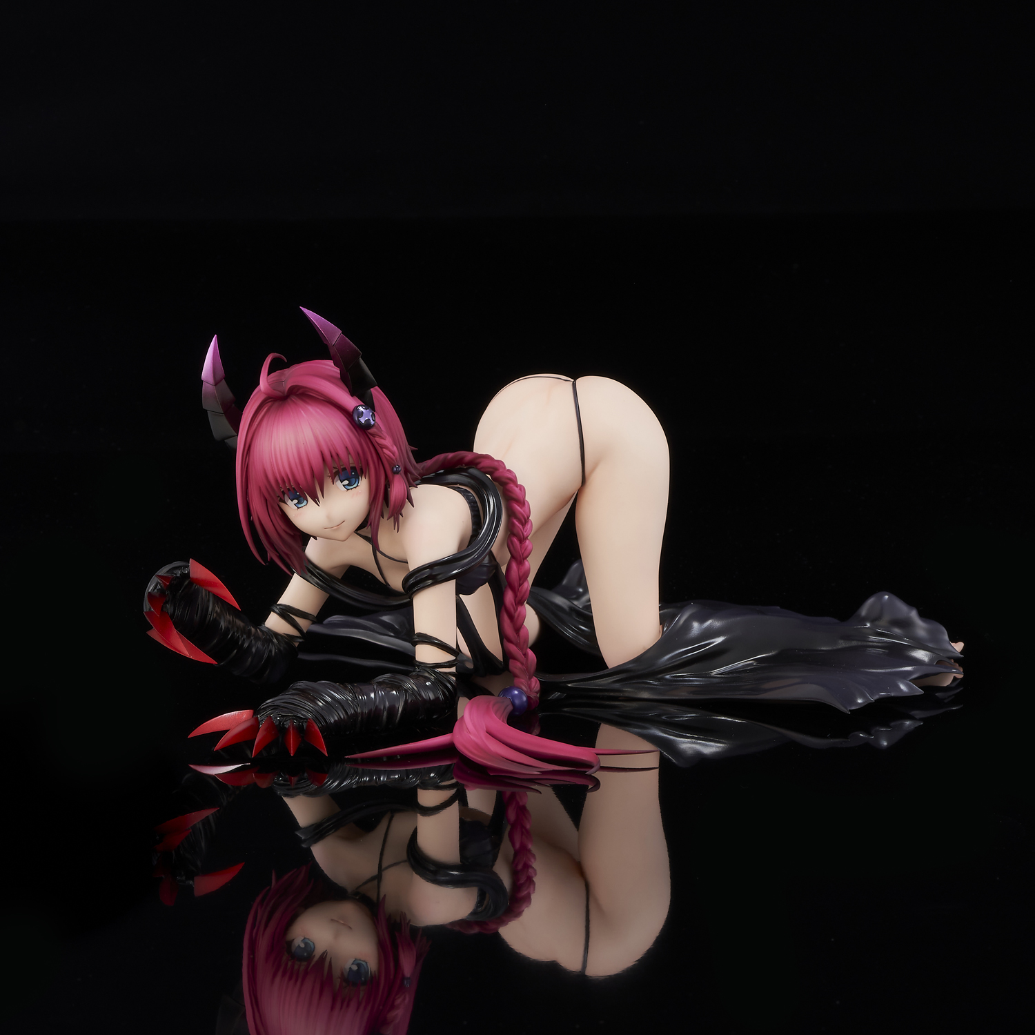 "To Love-Ru Darkness" Kurosaki Mea Darkness Ver. 1/6 Renewal Package Ver.