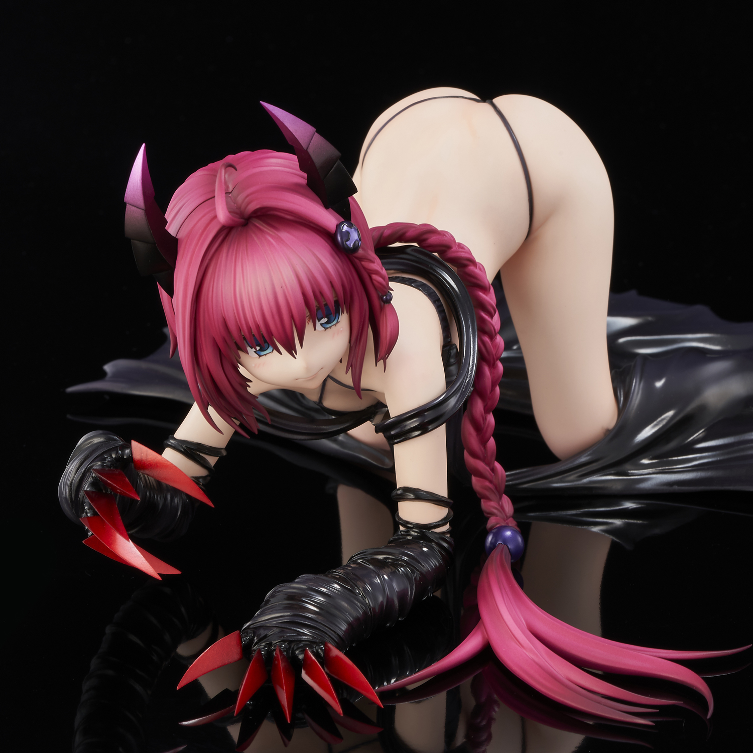 "To Love-Ru Darkness" Kurosaki Mea Darkness Ver. 1/6 Renewal Package Ver.