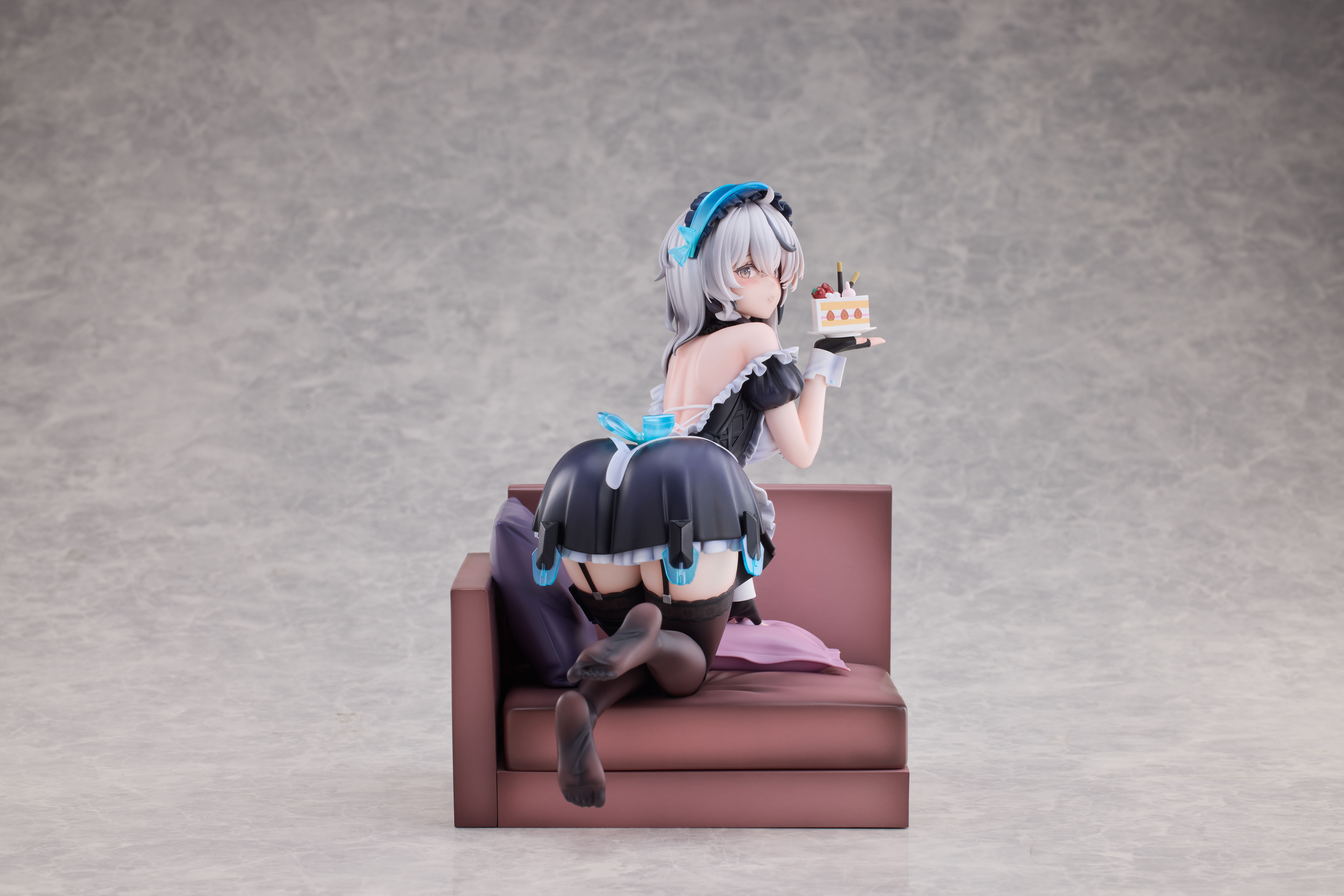 Raise Dream "SNOWBREAK: CONTAINMENT ZONE" CHERNO & MEURSAULT APPRENTICE MAID VER. 1/6 SCALE FIGURE NORMAL EDITION