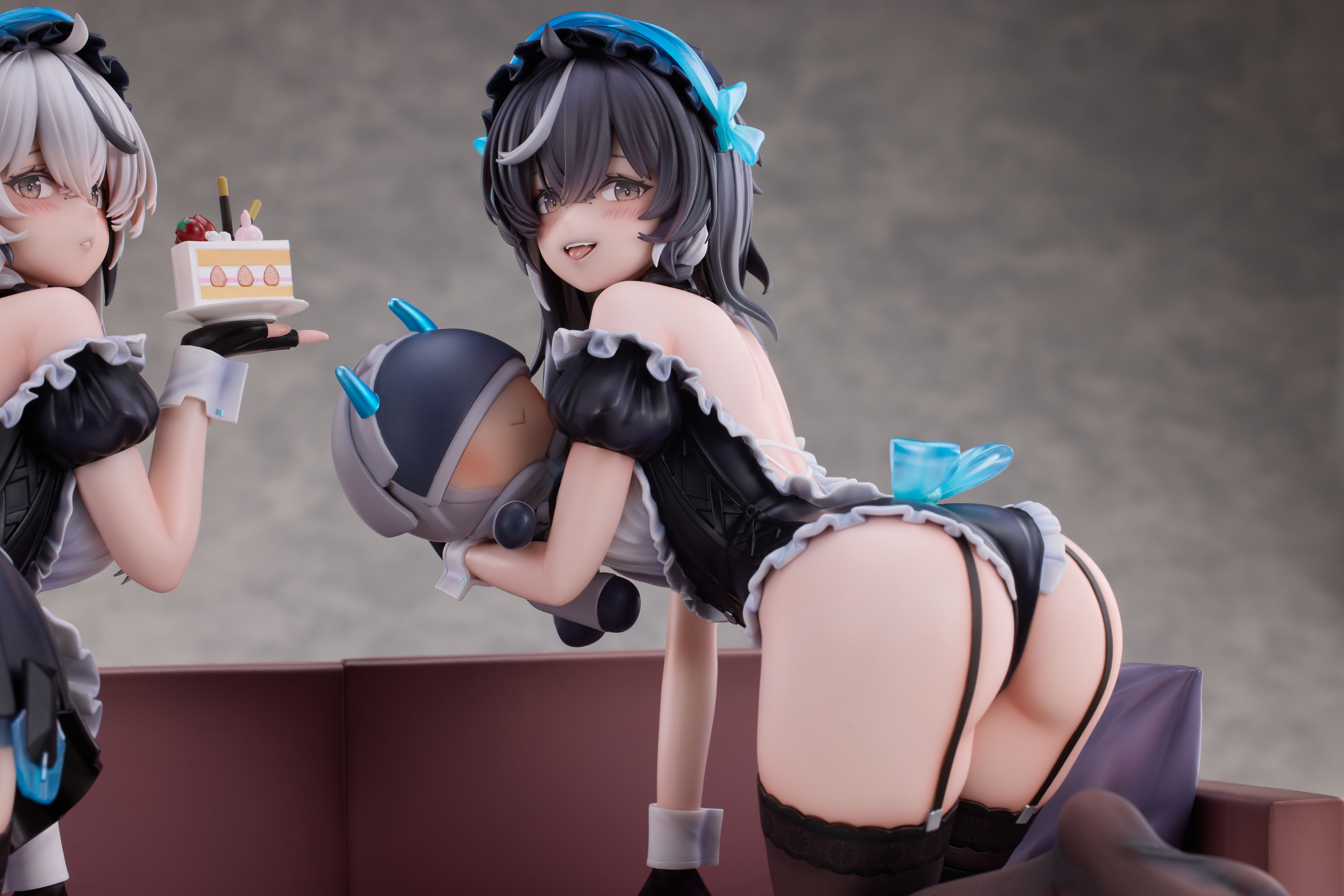 Raise Dream "SNOWBREAK: CONTAINMENT ZONE" CHERNO & MEURSAULT APPRENTICE MAID VER. 1/6 SCALE FIGURE DELUXE EDITION