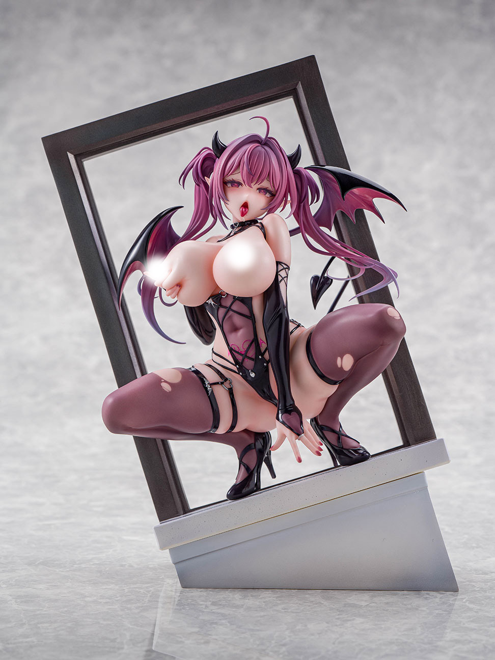 Succubus Mieru 1/6 Scale Pre-Painted Figure Deluxe Edition