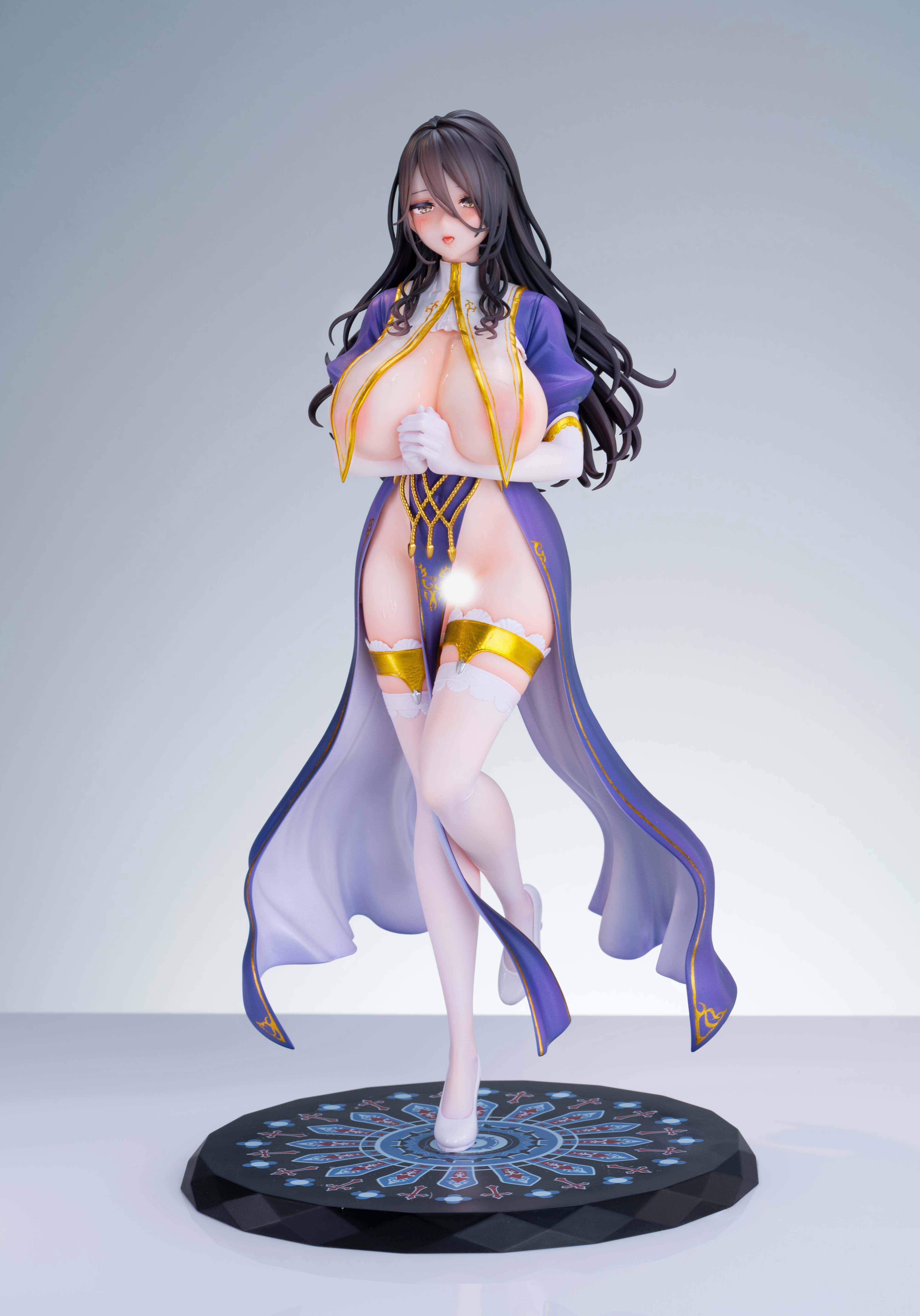UNI-LIKE THE NUN OF PRAYER - PETRONE 1/6 SCALE FIGURE