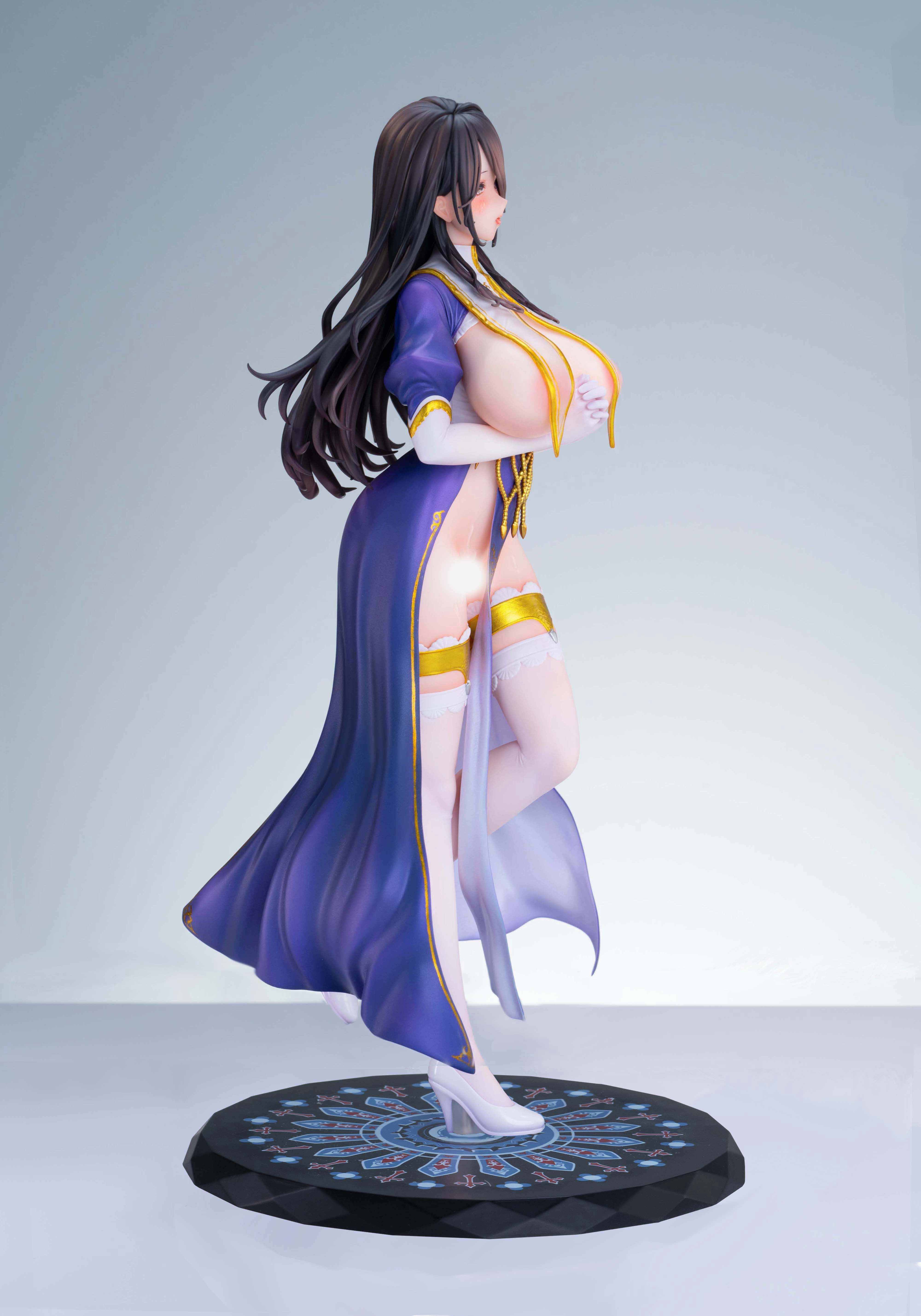 UNI-LIKE THE NUN OF PRAYER - PETRONE 1/6 SCALE FIGURE