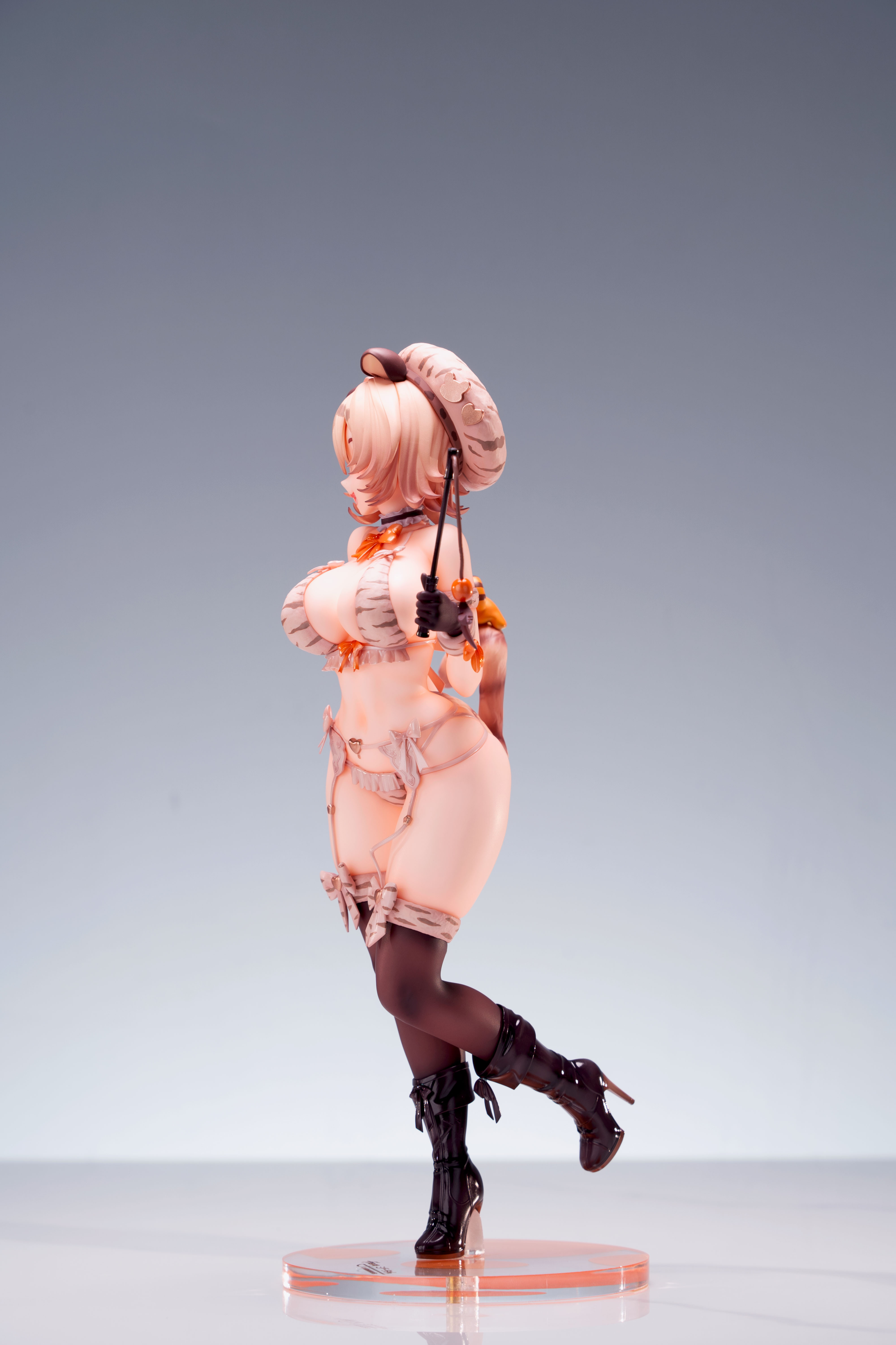 Gal.V MIGU CHAN 1/6 SCALE FIGURE DELUXE EDITION