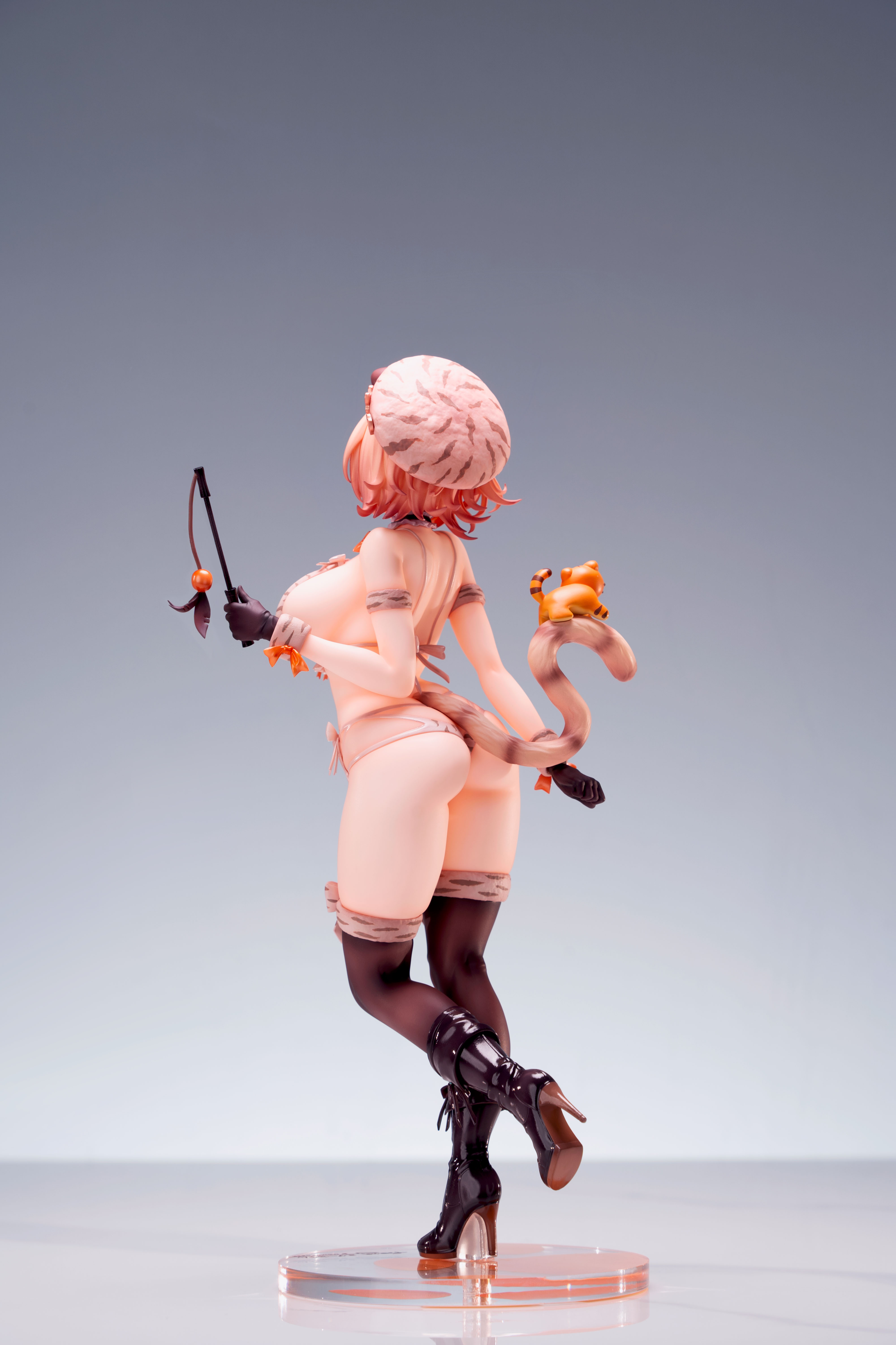 Gal.V MIGU CHAN 1/6 SCALE FIGURE DELUXE EDITION