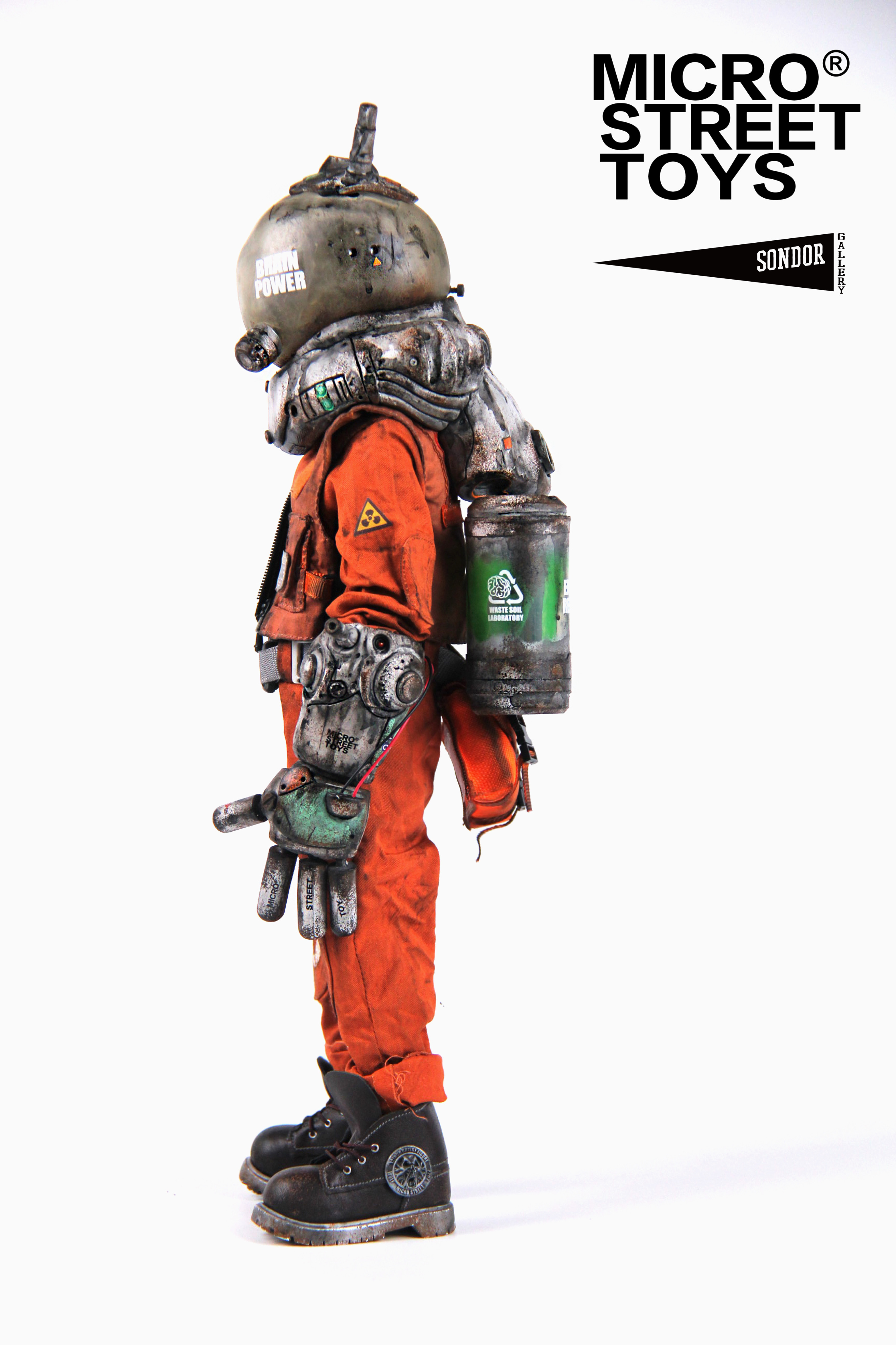 MICRO(R) STREET TOYS x SONDOR ERA OF RUST-ROGER 1/6 SCALE ACTION FIGURE