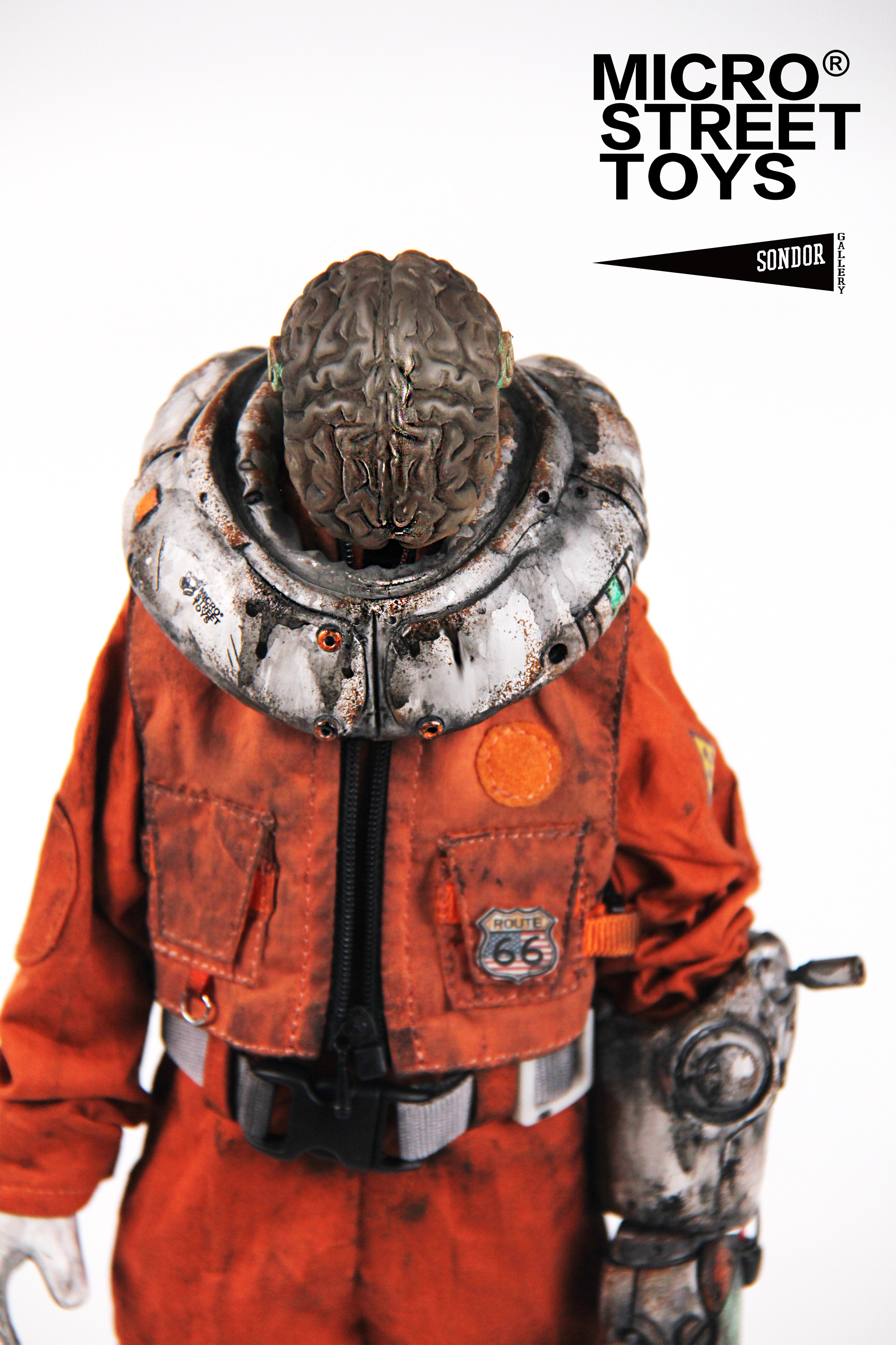 MICRO(R) STREET TOYS x SONDOR ERA OF RUST-ROGER 1/6 SCALE ACTION FIGURE