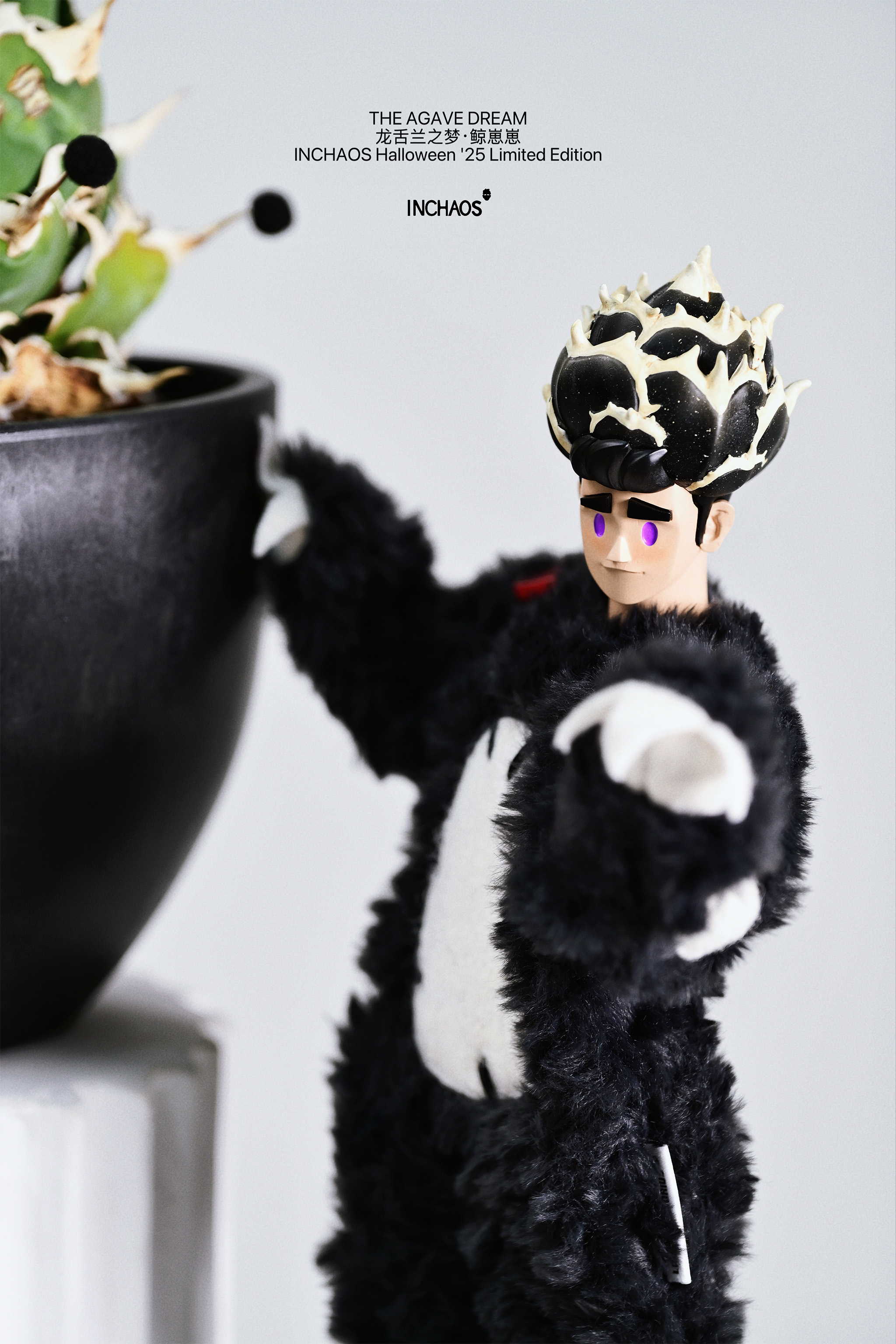 INCHAOS THE AGAVE DREAM BABY WHALE 1/6 SCALE ACTION FIGURE (BLACK)