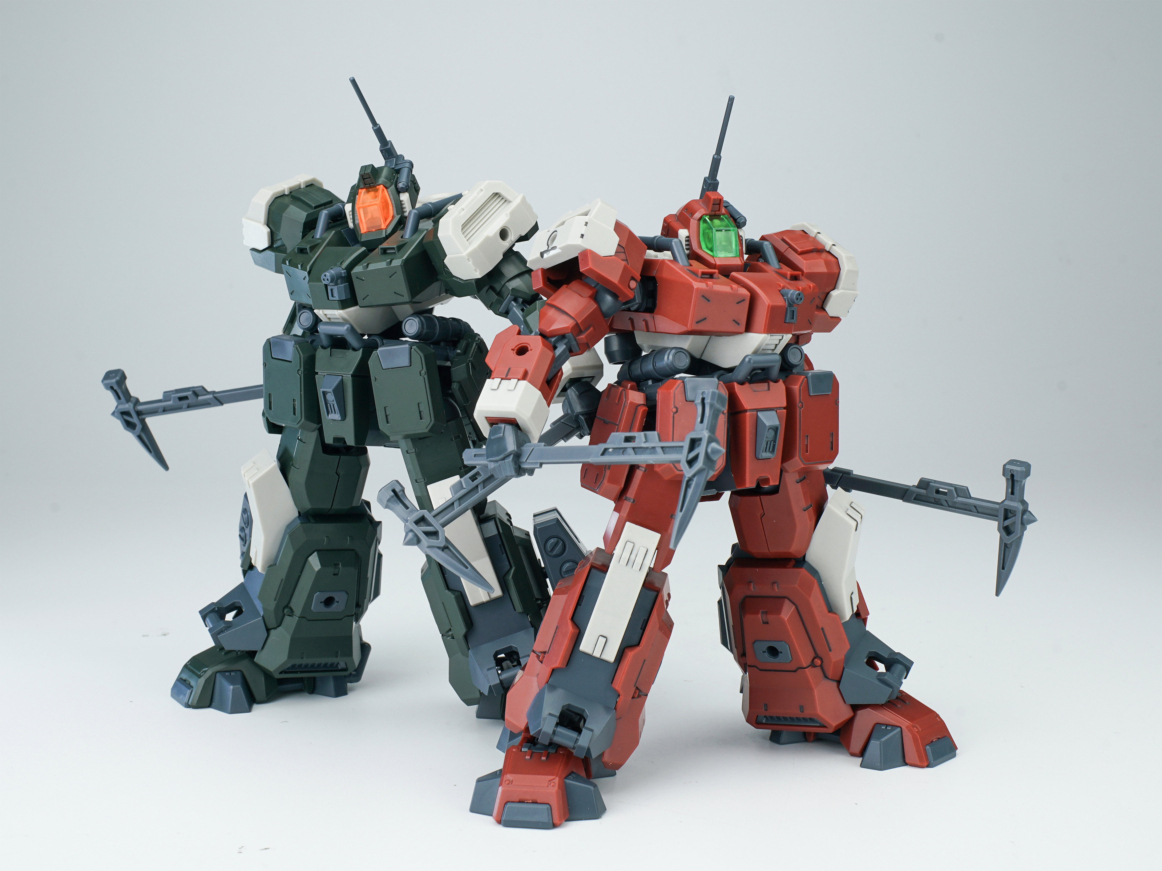 SHEIK MAINLAND ULTRA ACTION TROOPER SERIES HONG MO 1/144 SCALE PLASTIC MODEL KIT (RED)