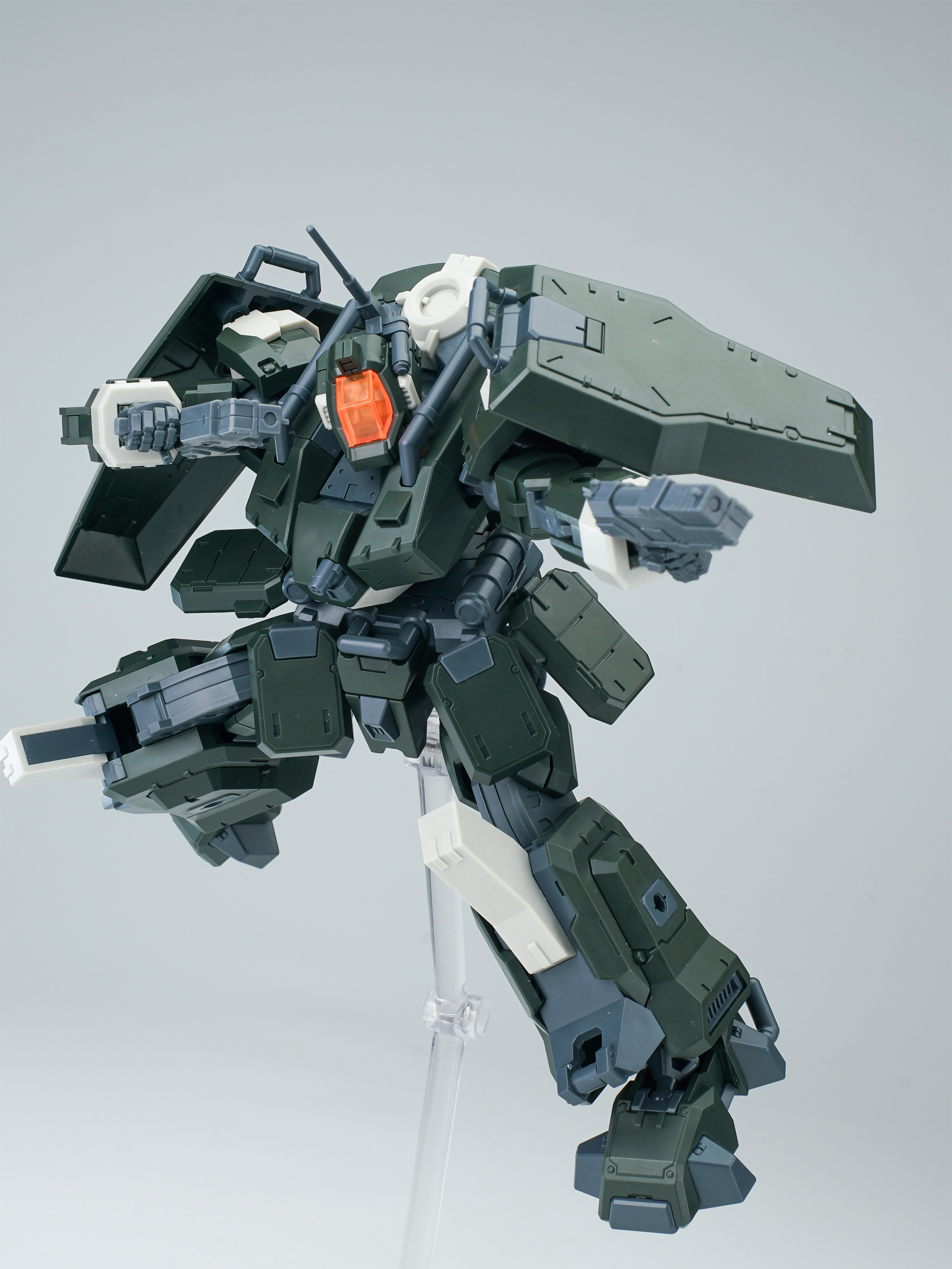 SHEIK MAINLAND ULTRA ACTION TROOPER SERIES HONG MO 1/144 SCALE PLASTIC MODEL KIT (GREEN)