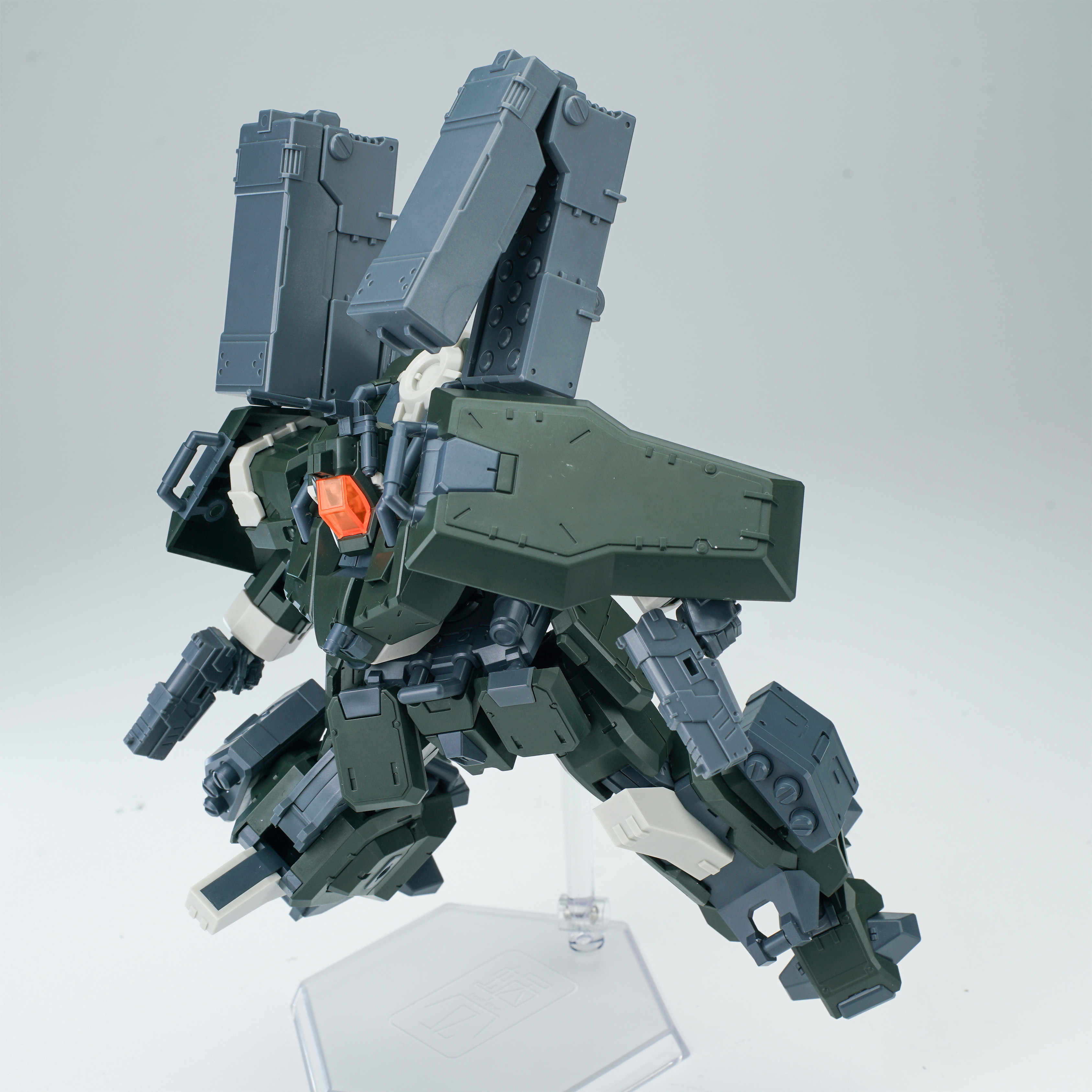 SHEIK MAINLAND ULTRA ACTION TROOPER SERIES HONG MO 1/144 SCALE PLASTIC MODEL KIT (GREEN)