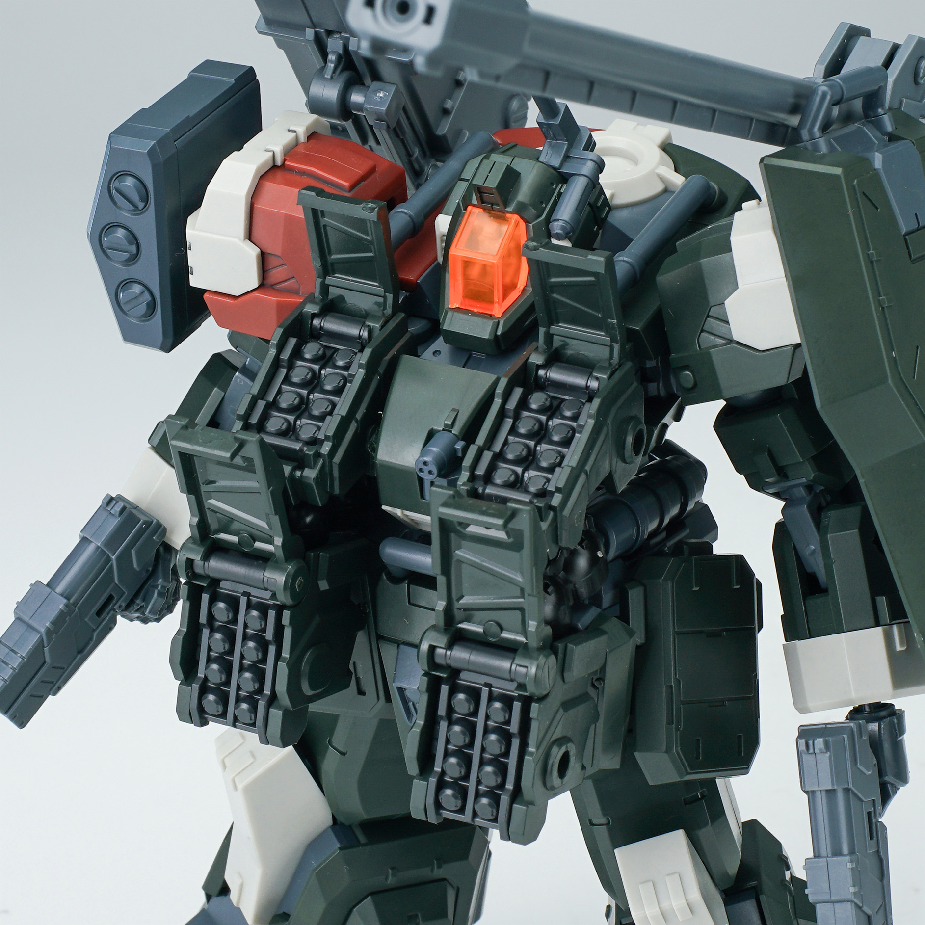 SHEIK MAINLAND ULTRA ACTION TROOPER SERIES HONG MO 1/144 SCALE PLASTIC MODEL KIT (GREEN)