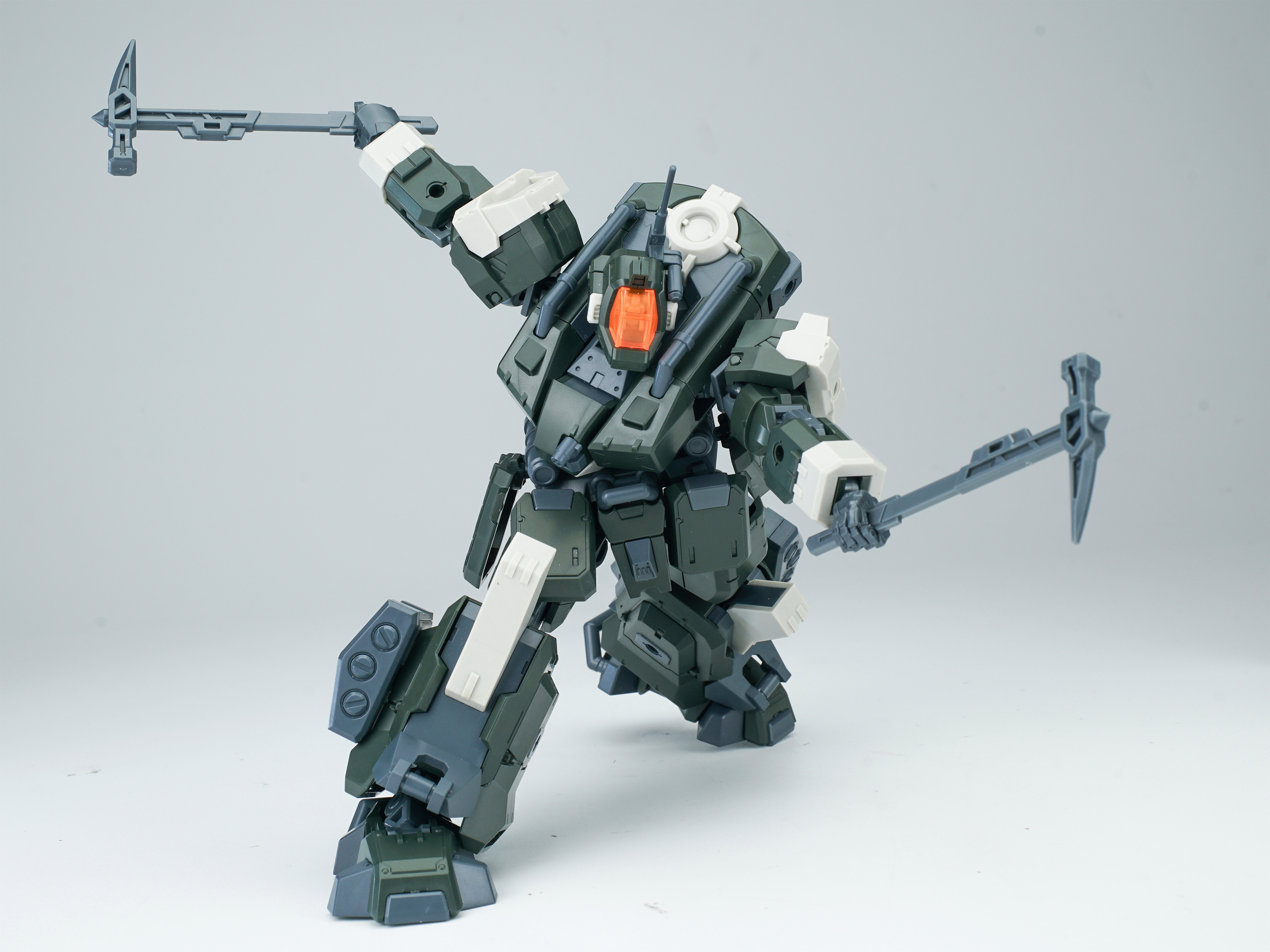 SHEIK MAINLAND ULTRA ACTION TROOPER SERIES HONG MO 1/144 SCALE PLASTIC MODEL KIT (GREEN)