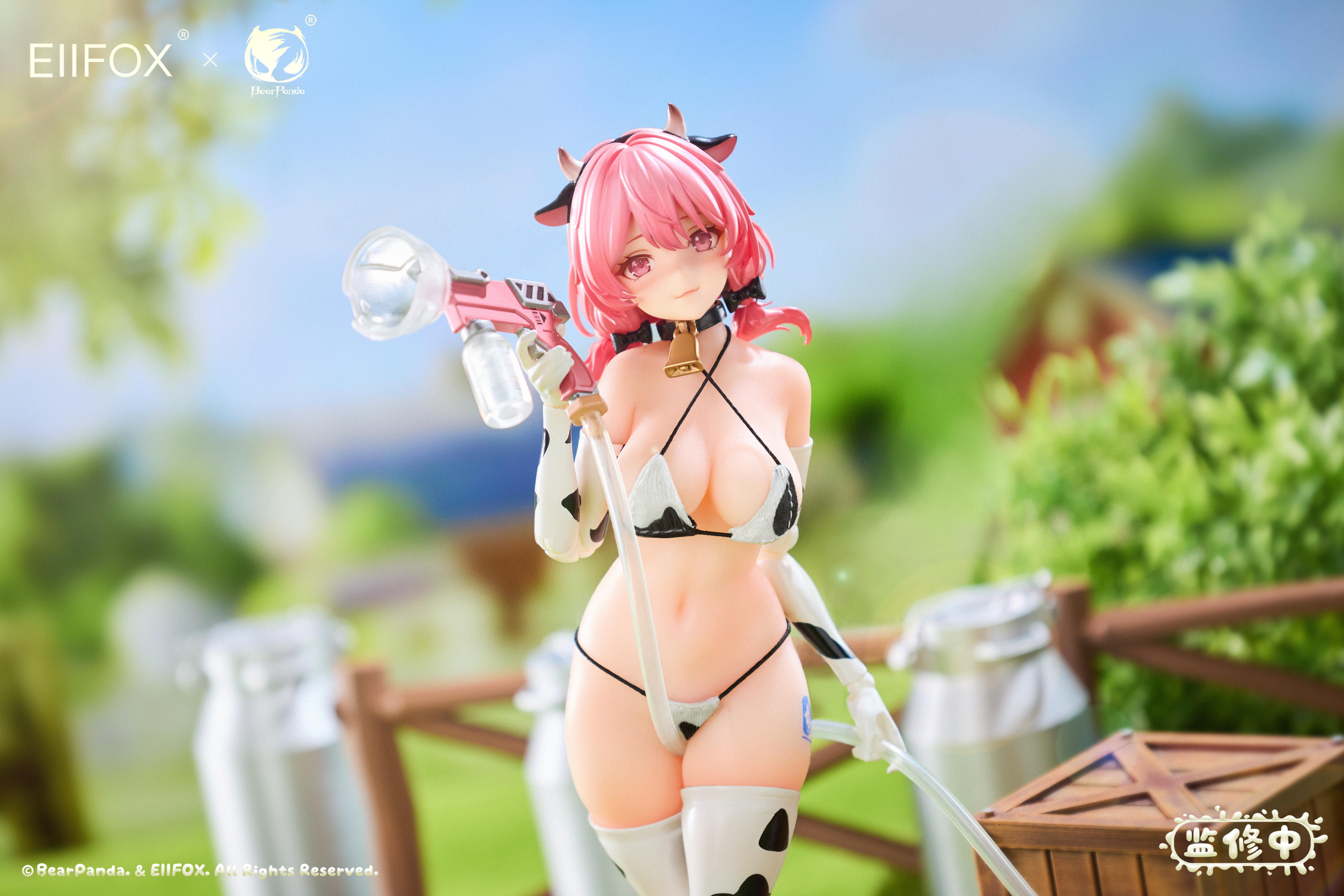 BEARPANDA x EIIFOX COW MOMO 1/8 SCALE ACTION FIGURE