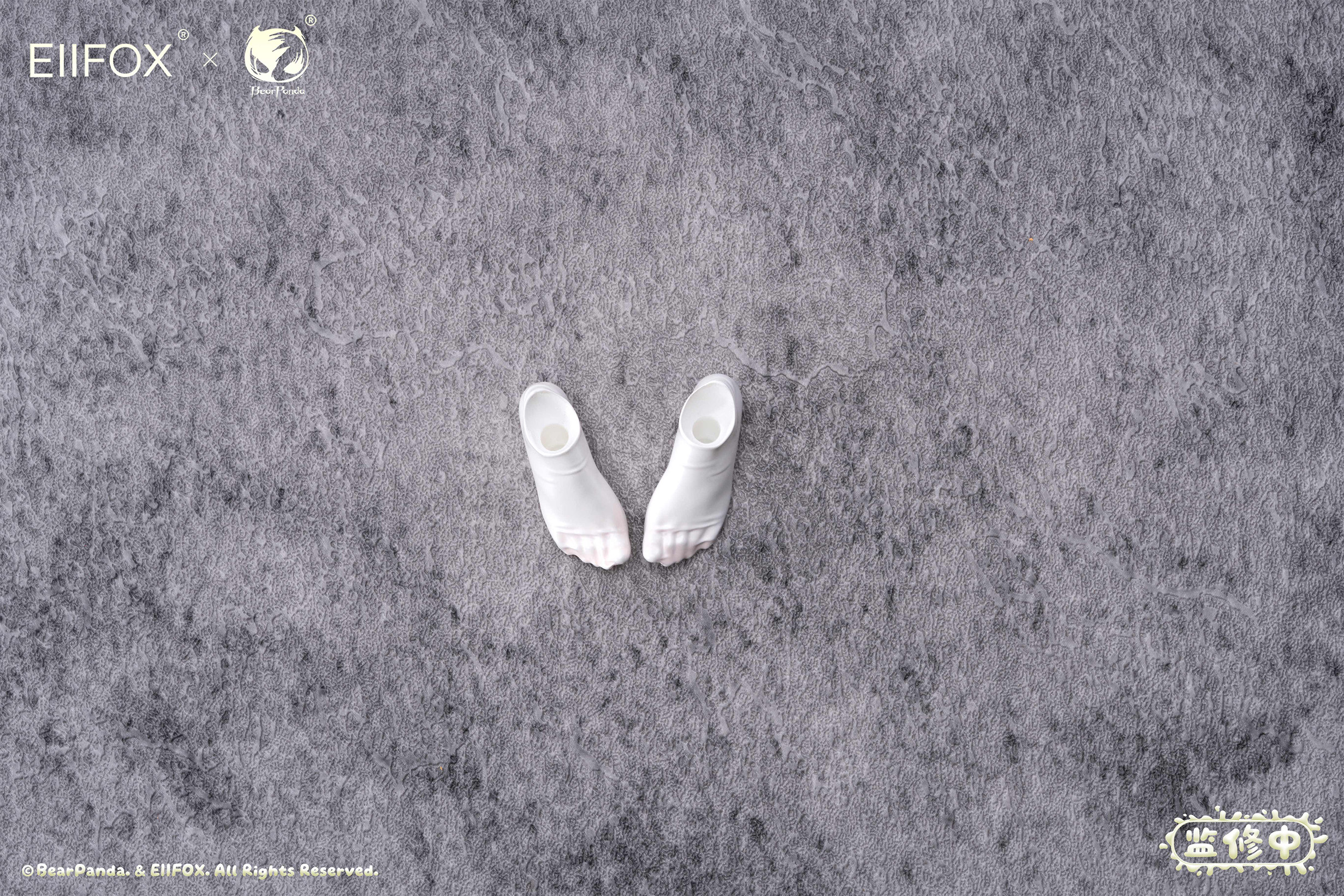 BEARPANDA x EIIFOX COW MOMO 1/8 SCALE ACTION FIGURE