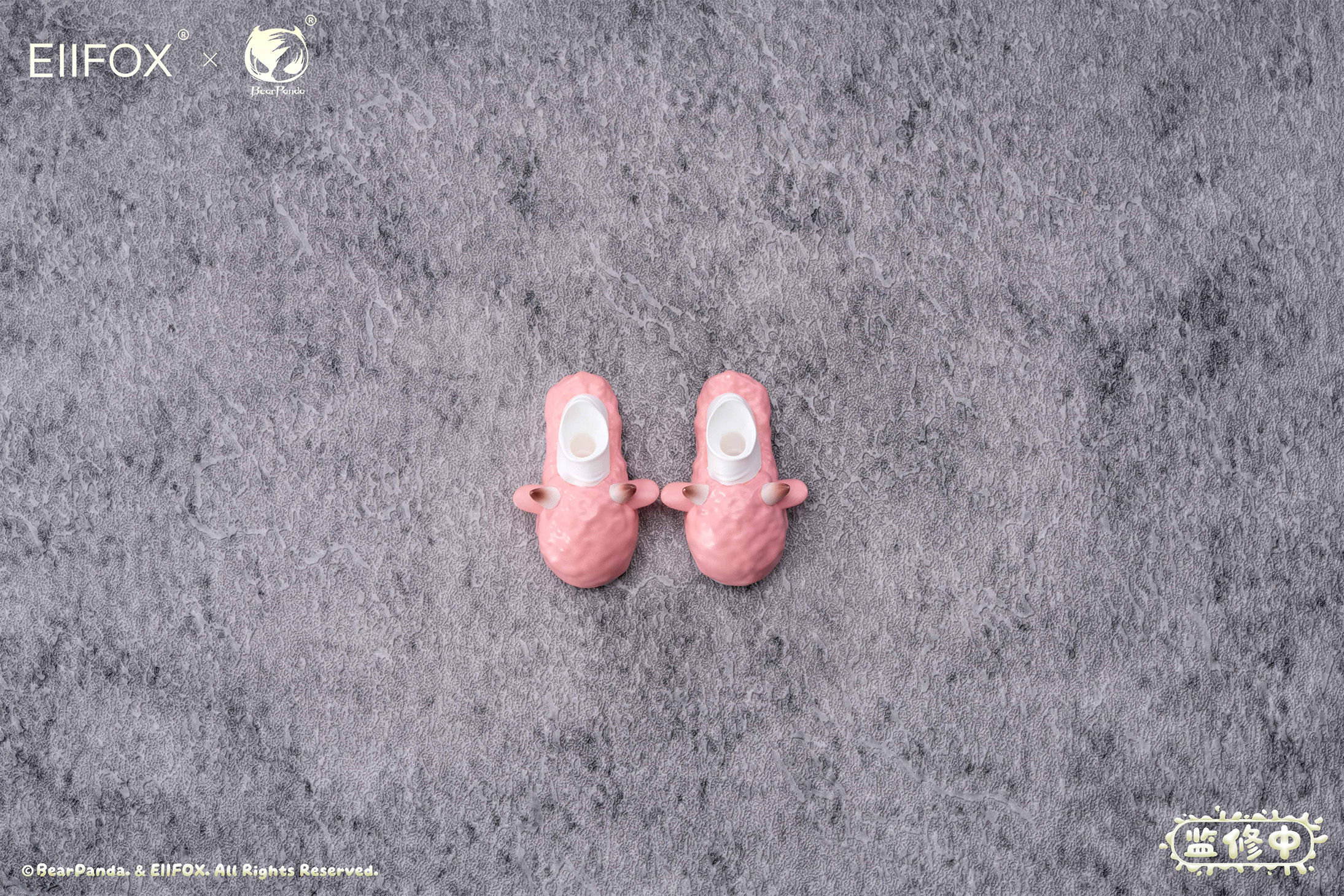 BEARPANDA x EIIFOX COW MOMO 1/8 SCALE ACTION FIGURE