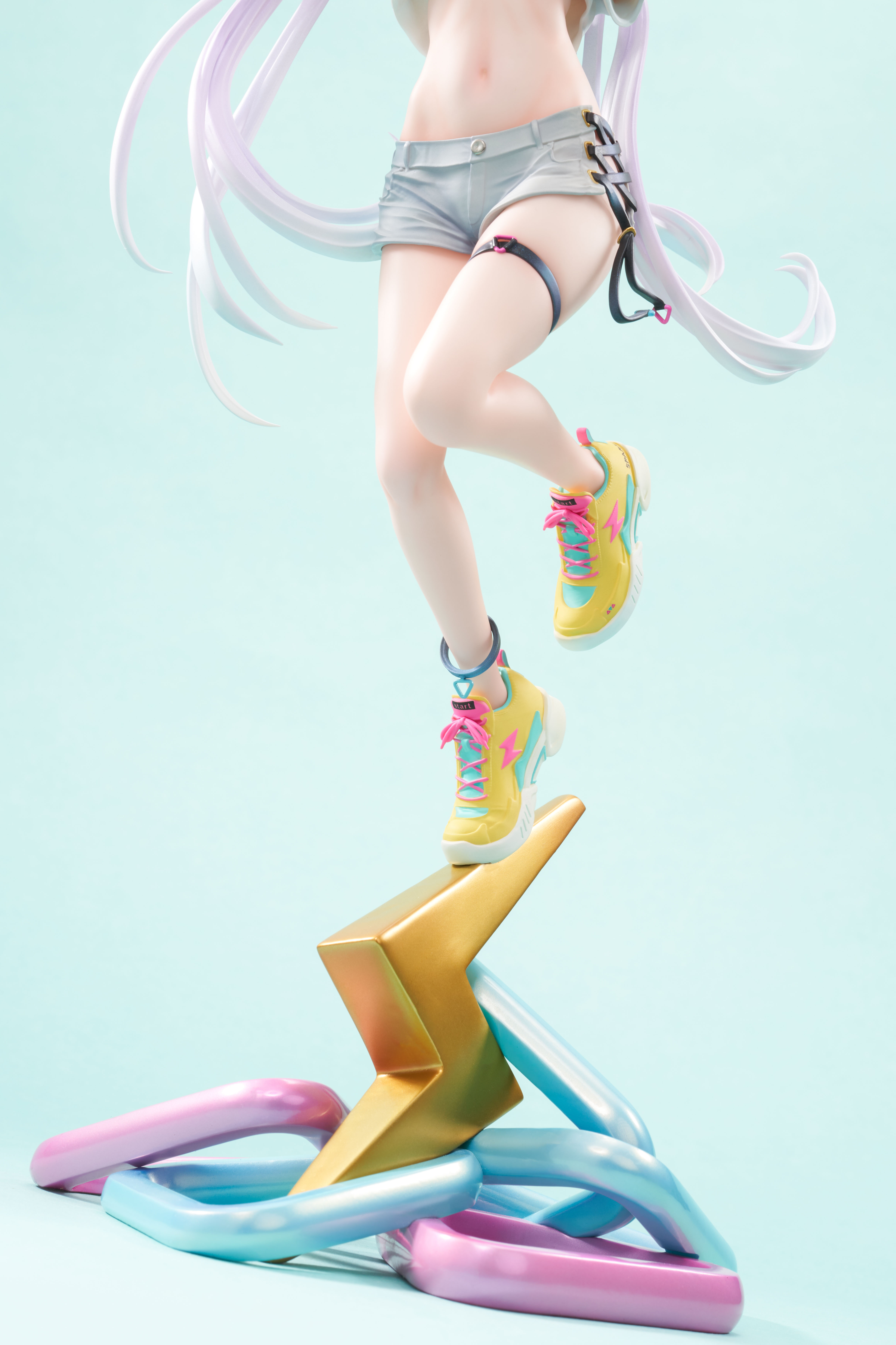 HOBBY SAKURA SPARK 1/7 SCALE FIGURE DELUXE EDITION