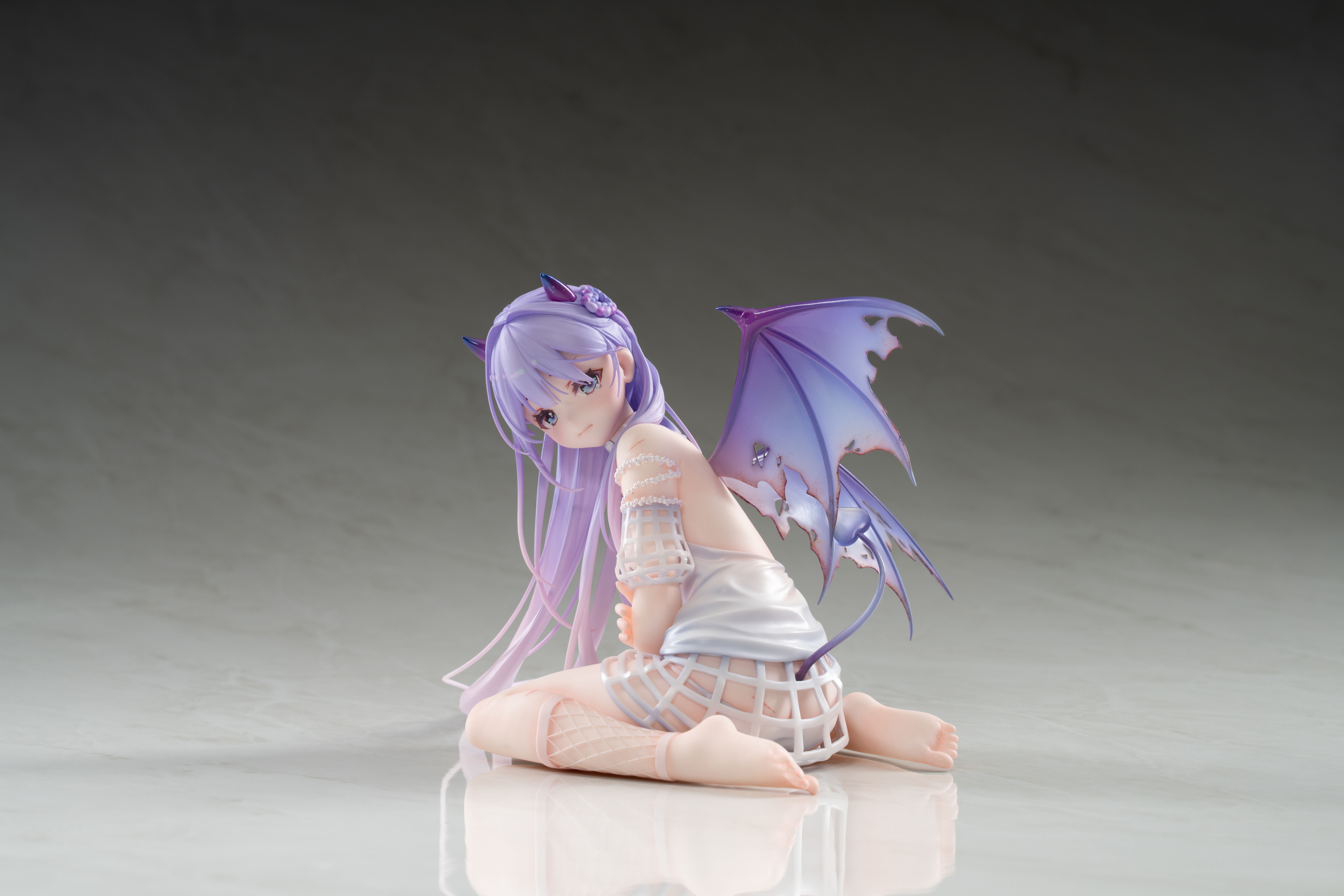 ToEyEsN DEMON GIRL 1/7 SCALE FIGURE