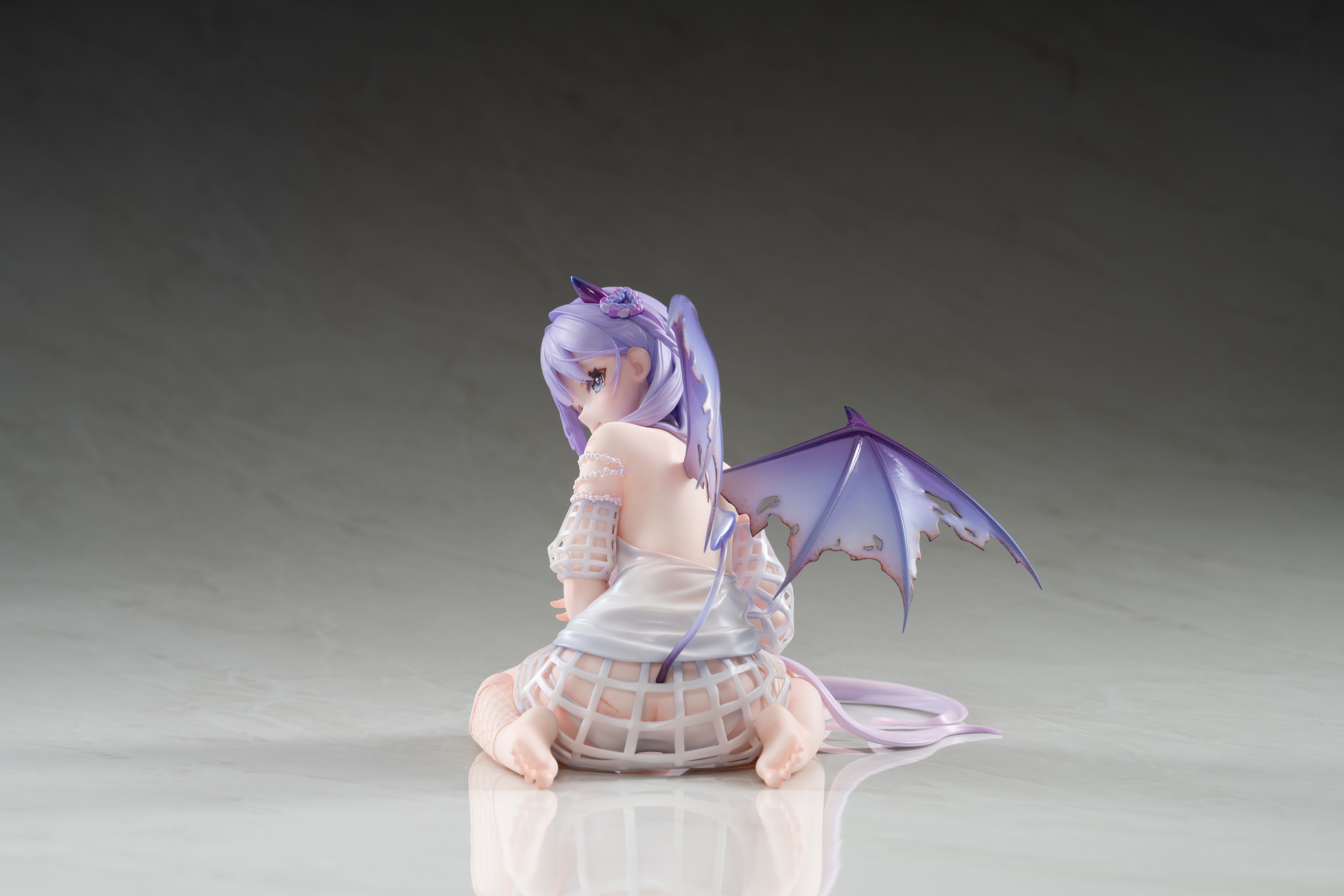 ToEyEsN DEMON GIRL 1/7 SCALE FIGURE