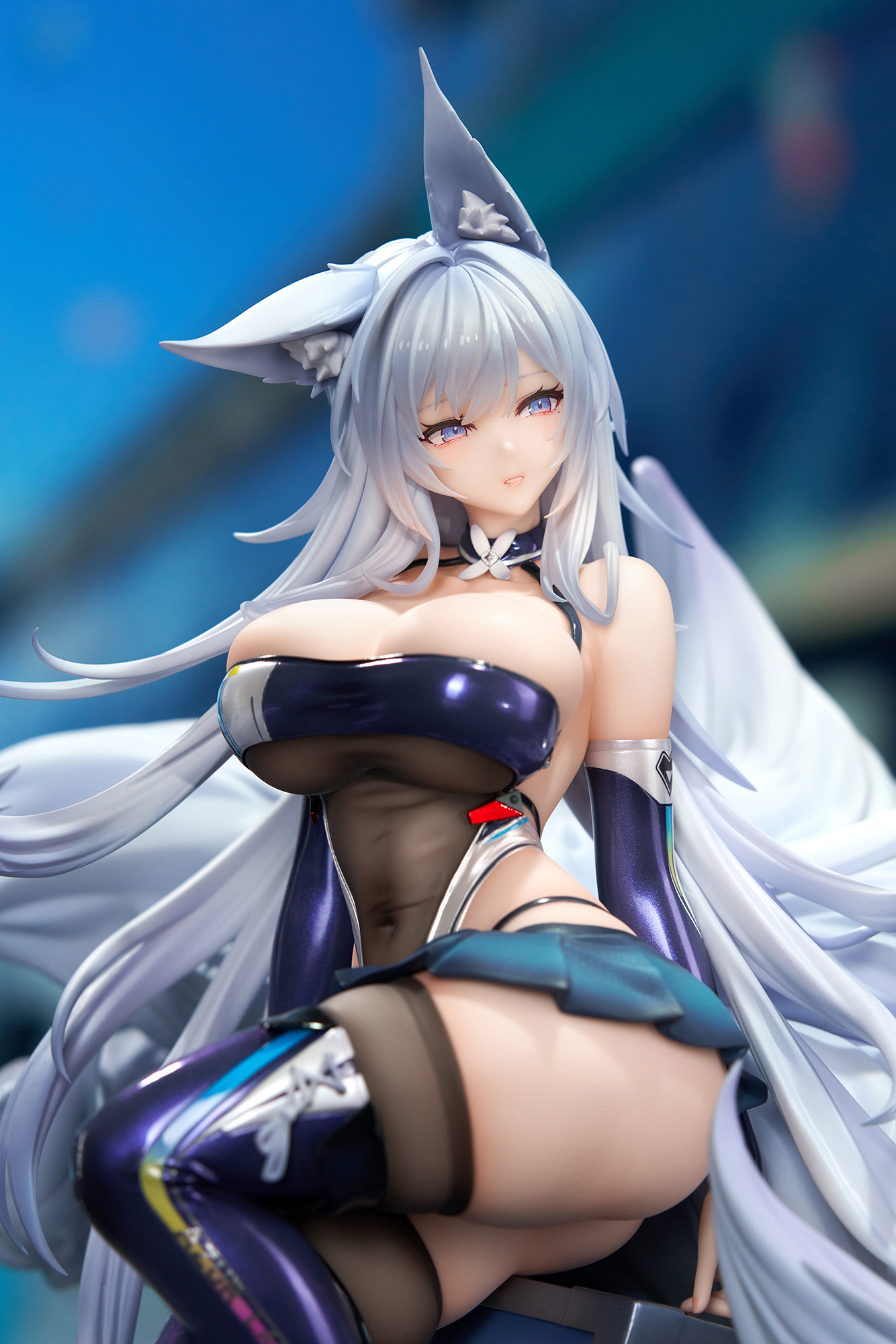 "Azur Lane" Shinano Moonlit Chrome Ver. Special Edition with LED Acrylic Display Case