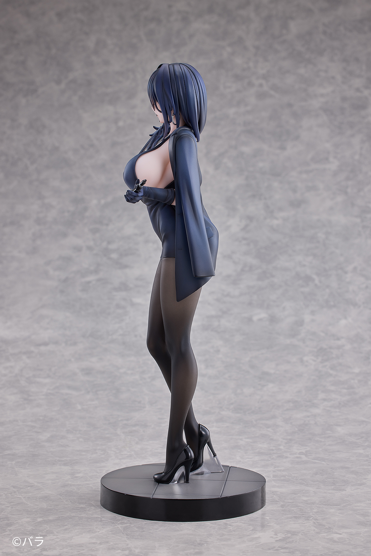 HanaBee YOKOYAMA ISHIMI BLACK ONE PIECE Ver. 1/6 Scale Figure