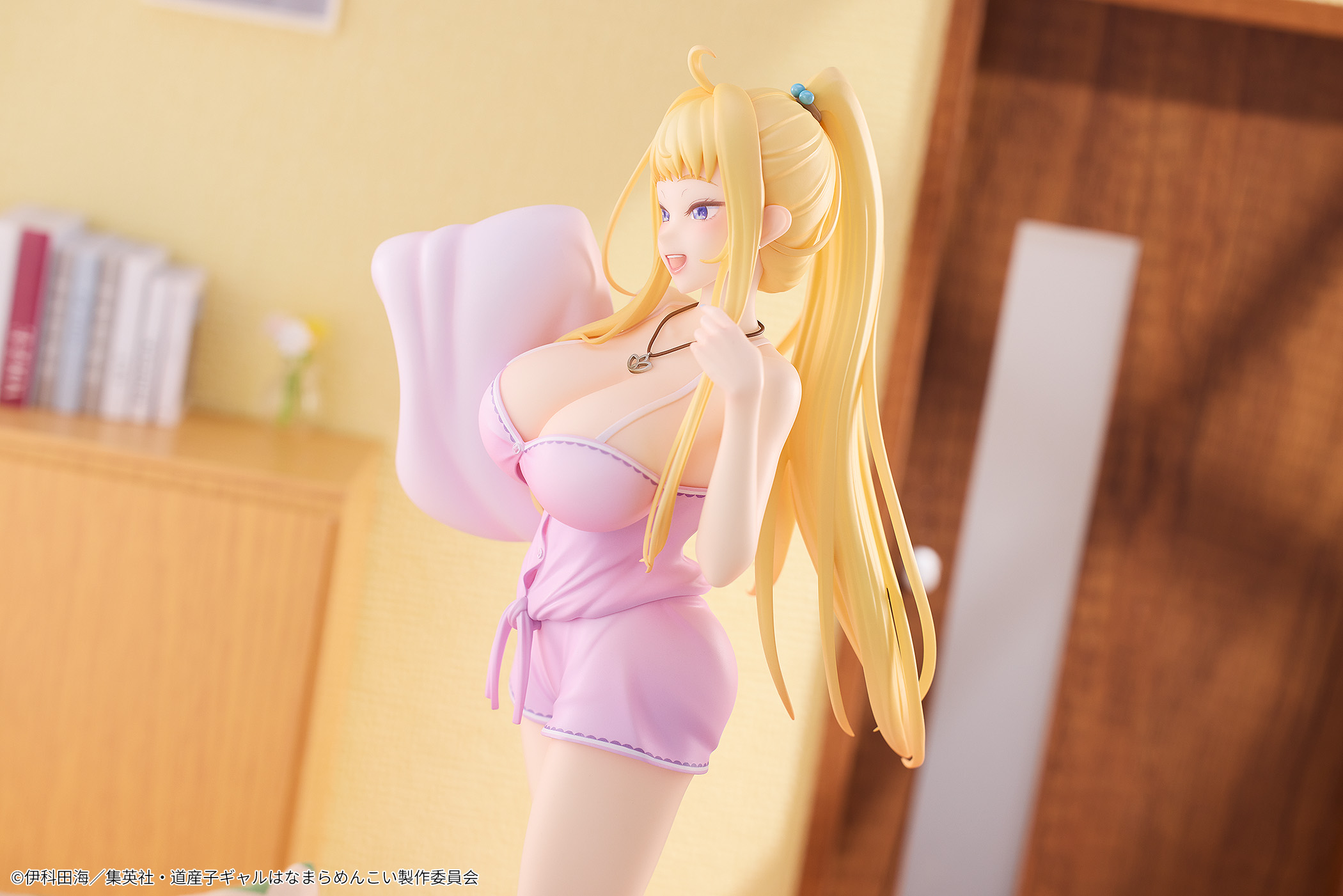 HANABEE "HOKKAIDO GALS ARE SUPER ADORABLE!" FUYUKI MINAMI PAJAMA VER. 1/6 SCALE FIGURE