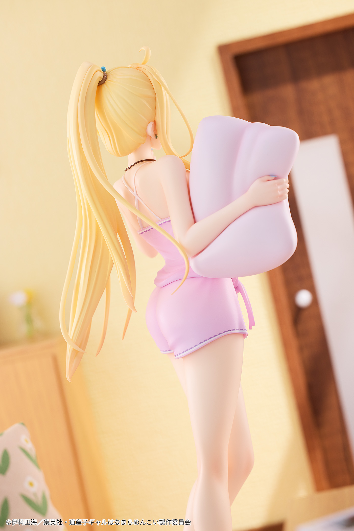 HANABEE "HOKKAIDO GALS ARE SUPER ADORABLE!" FUYUKI MINAMI PAJAMA VER. 1/6 SCALE FIGURE