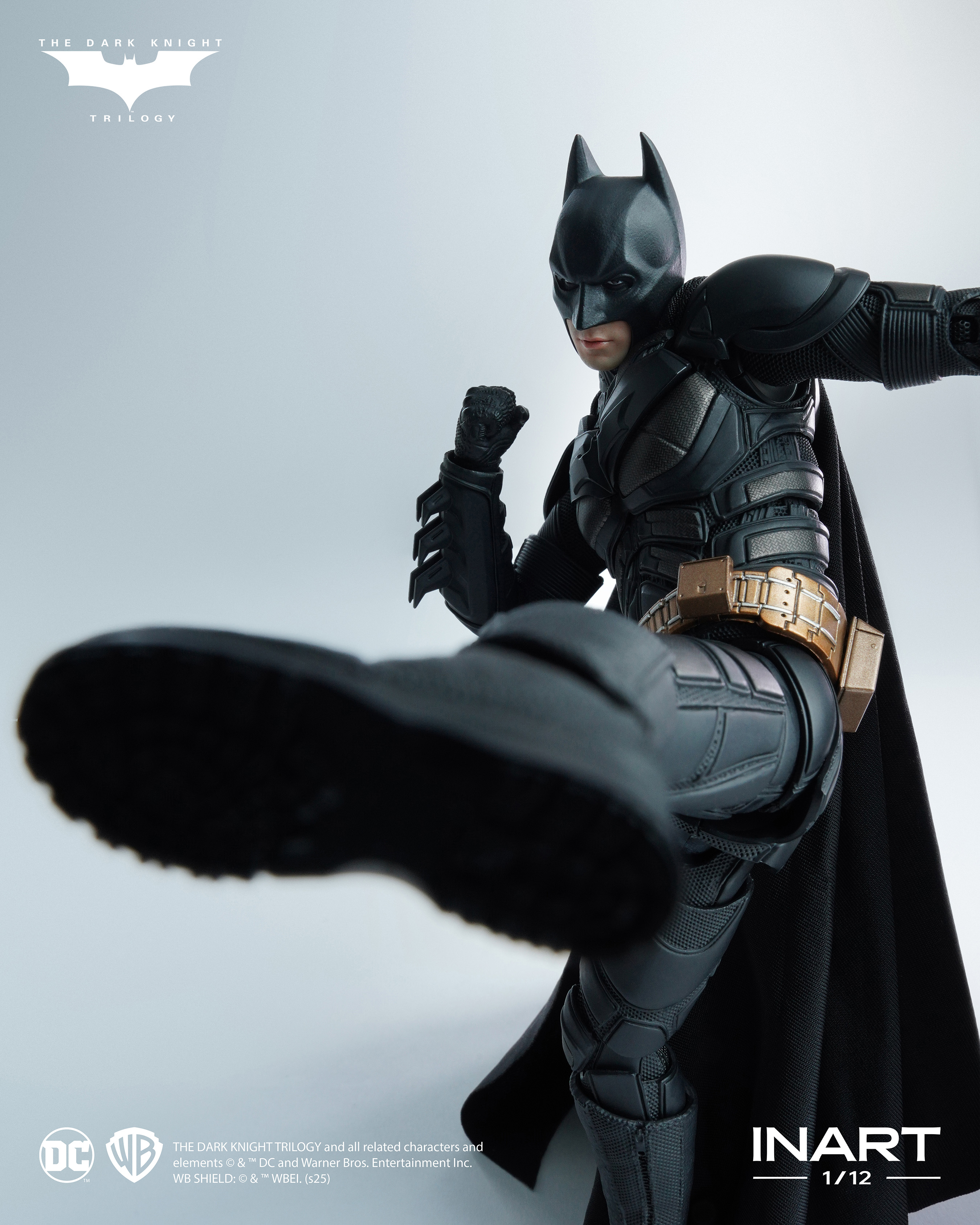 "The Dark Knight Rises" Batman (The Dark Knight Rises) 1/12 Scale Collectible Figure DX Edition