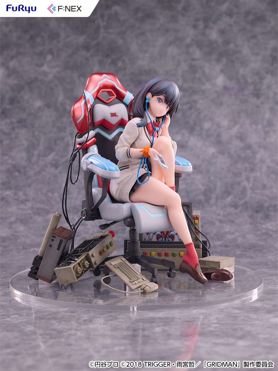 "SSSS.Gridman" Takarada Rikka Gaming Chair Ver. 1/7 Scale Figure