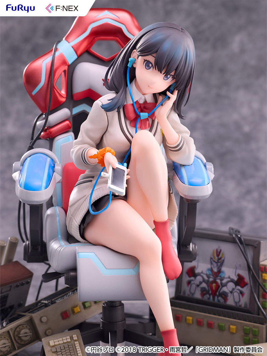 "SSSS.Gridman" Takarada Rikka Gaming Chair Ver. 1/7 Scale Figure