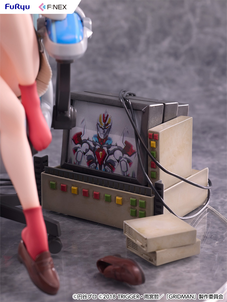 "SSSS.Gridman" Takarada Rikka Gaming Chair Ver. 1/7 Scale Figure