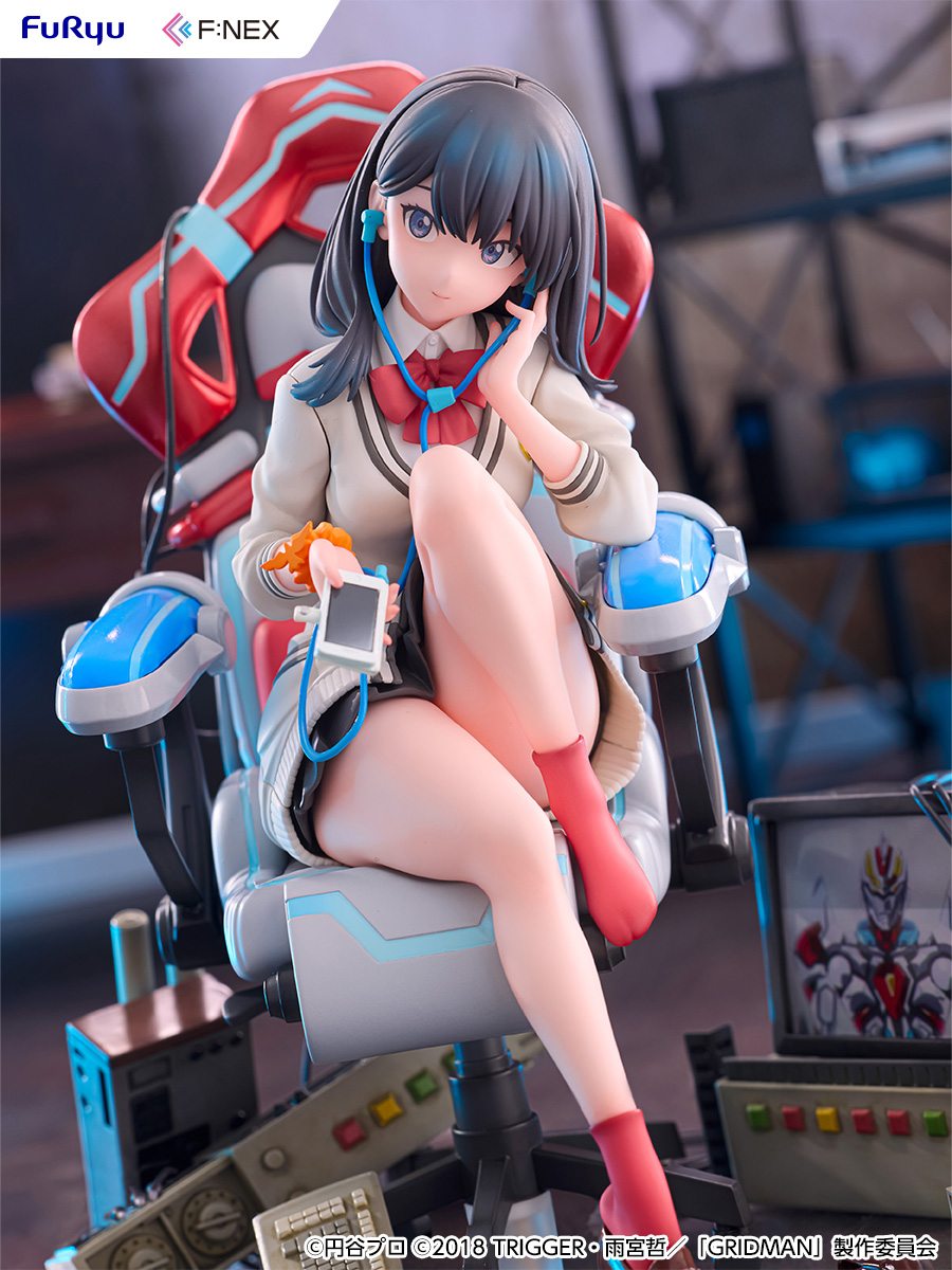 "SSSS.Gridman" Takarada Rikka Gaming Chair Ver. 1/7 Scale Figure